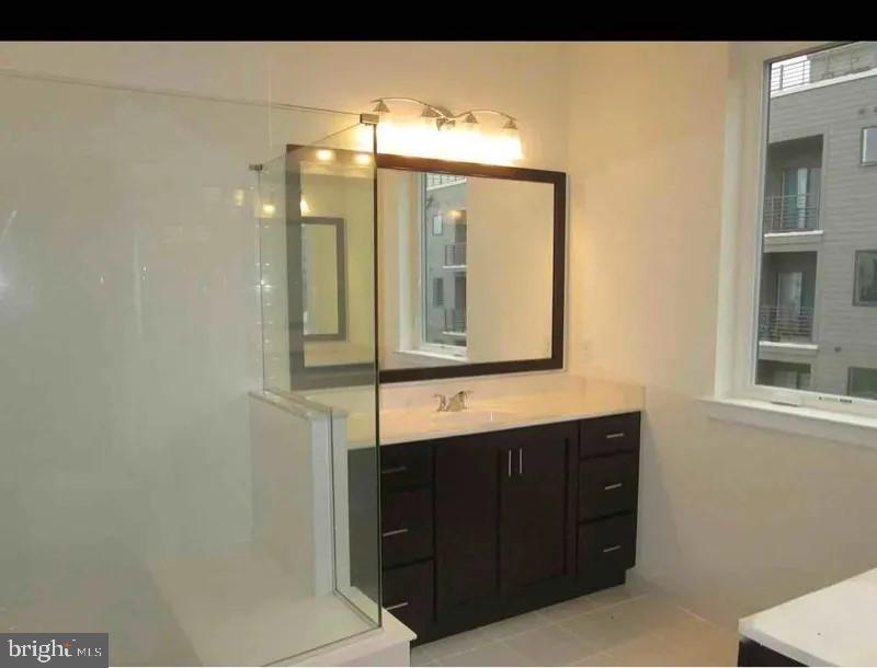 BROWNSTONES AT VF - Residential Lease