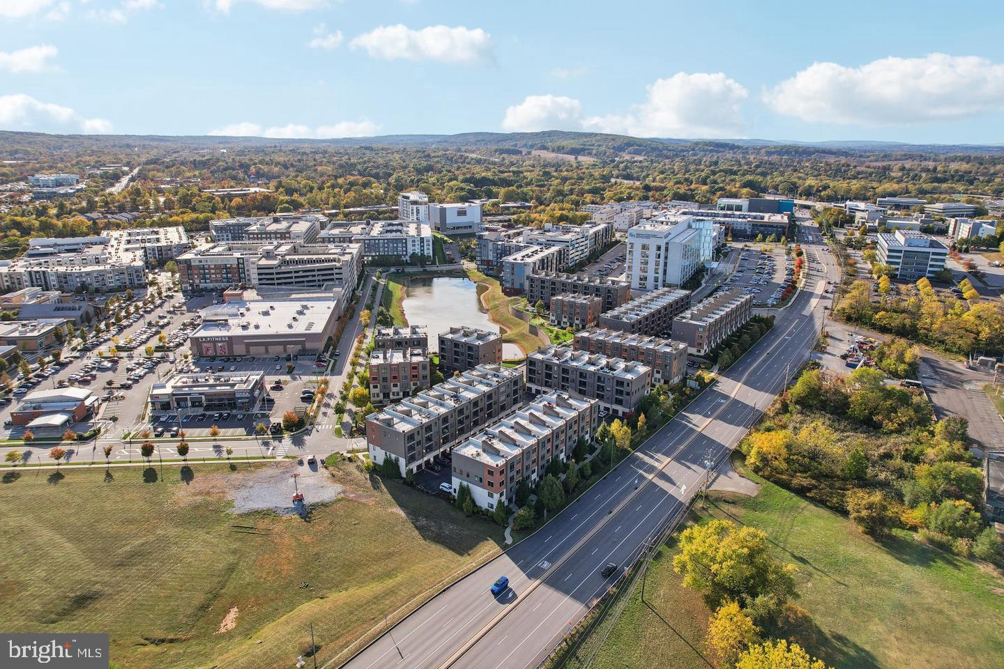 BROWNSTONES AT VF - Residential Lease