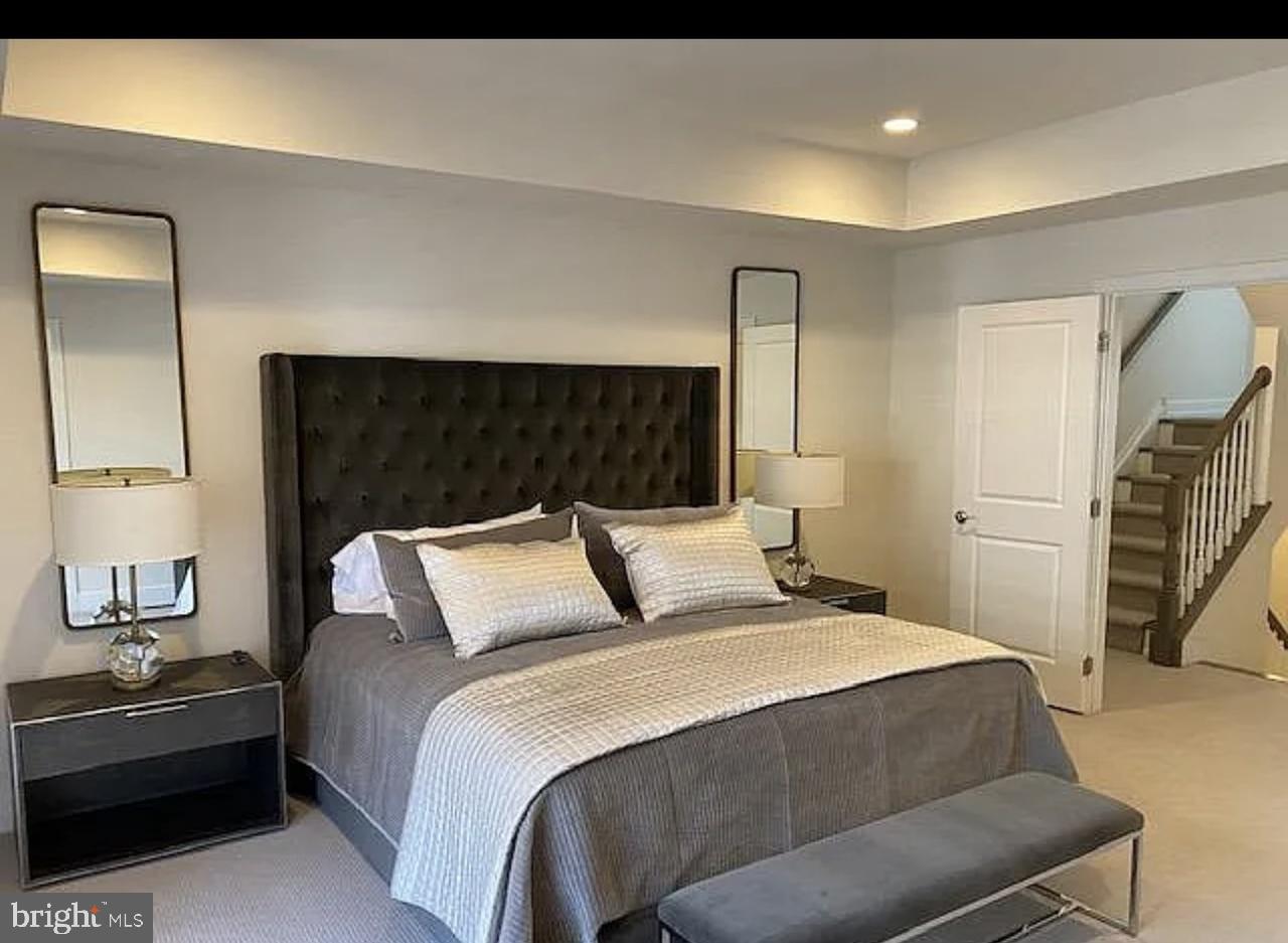 BROWNSTONES AT VF - Residential Lease