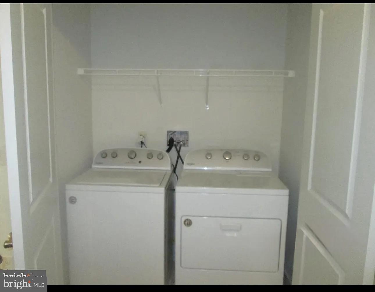 BROWNSTONES AT VF - Residential Lease