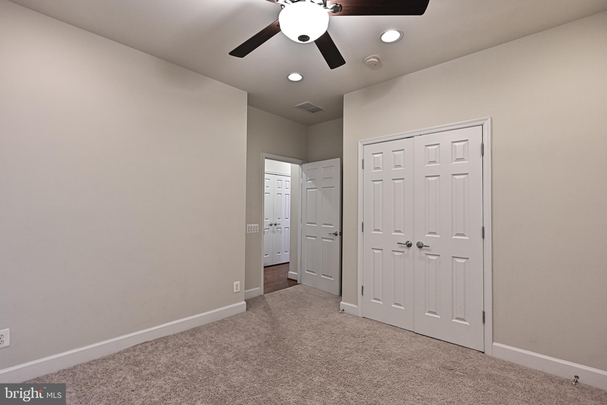 SPRING HILL - Residential Lease