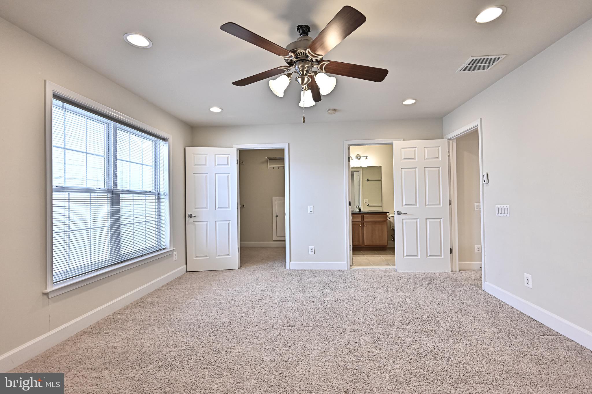 SPRING HILL - Residential Lease