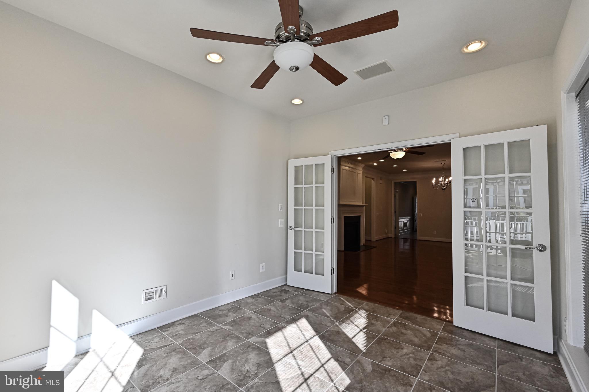 SPRING HILL - Residential Lease