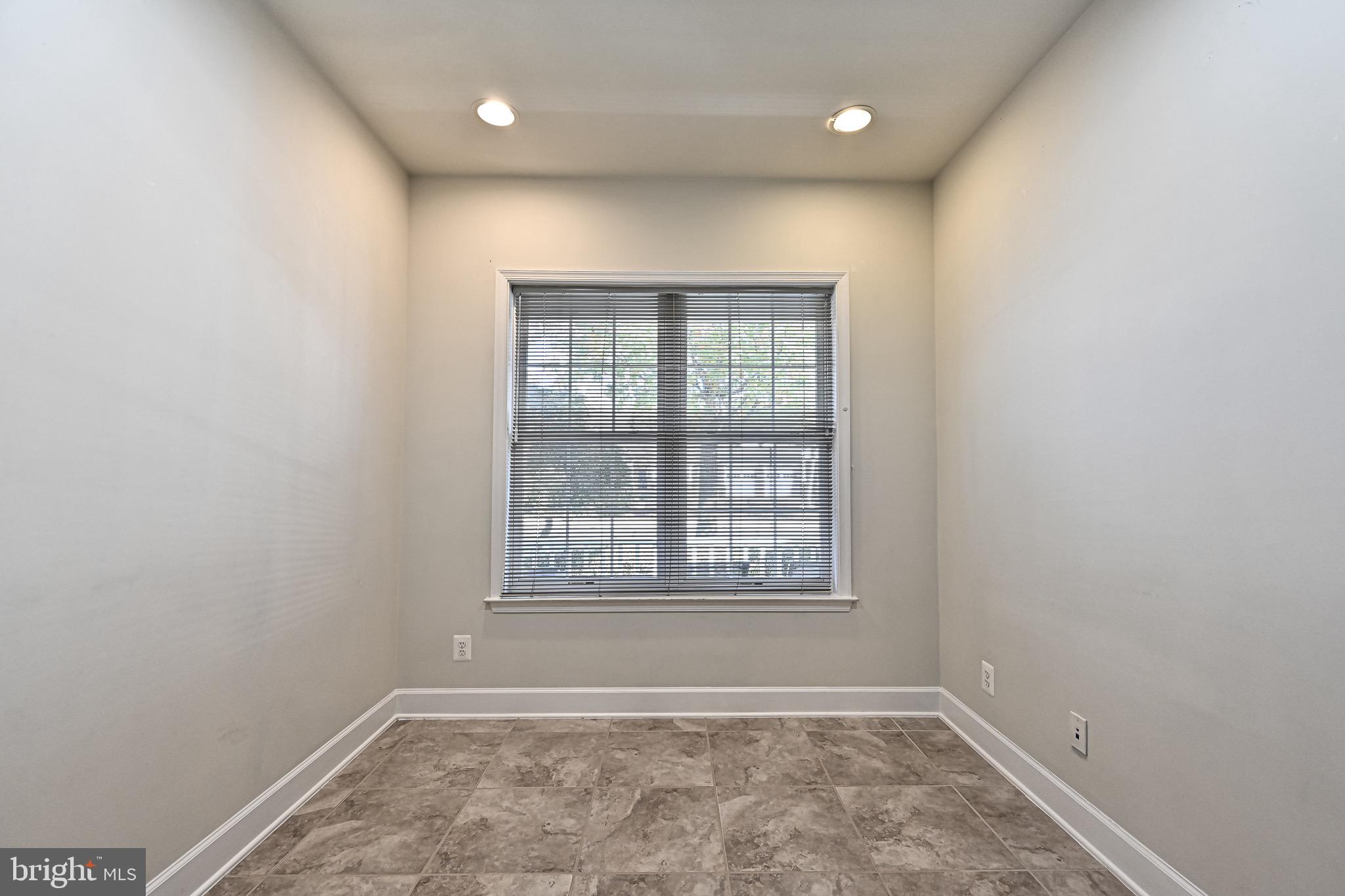 SPRING HILL - Residential Lease