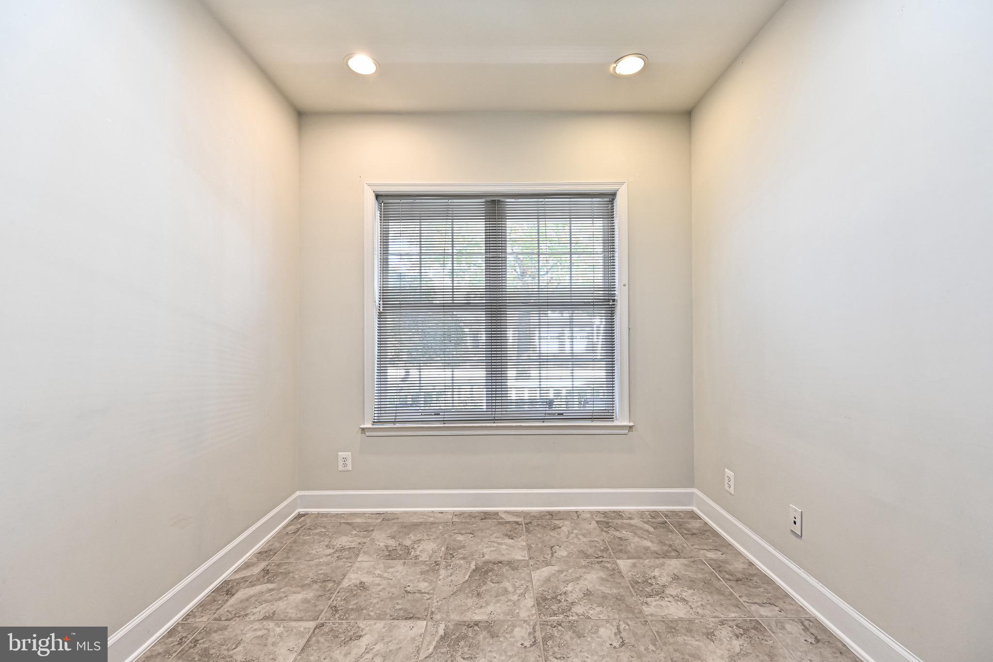 SPRING HILL - Residential Lease