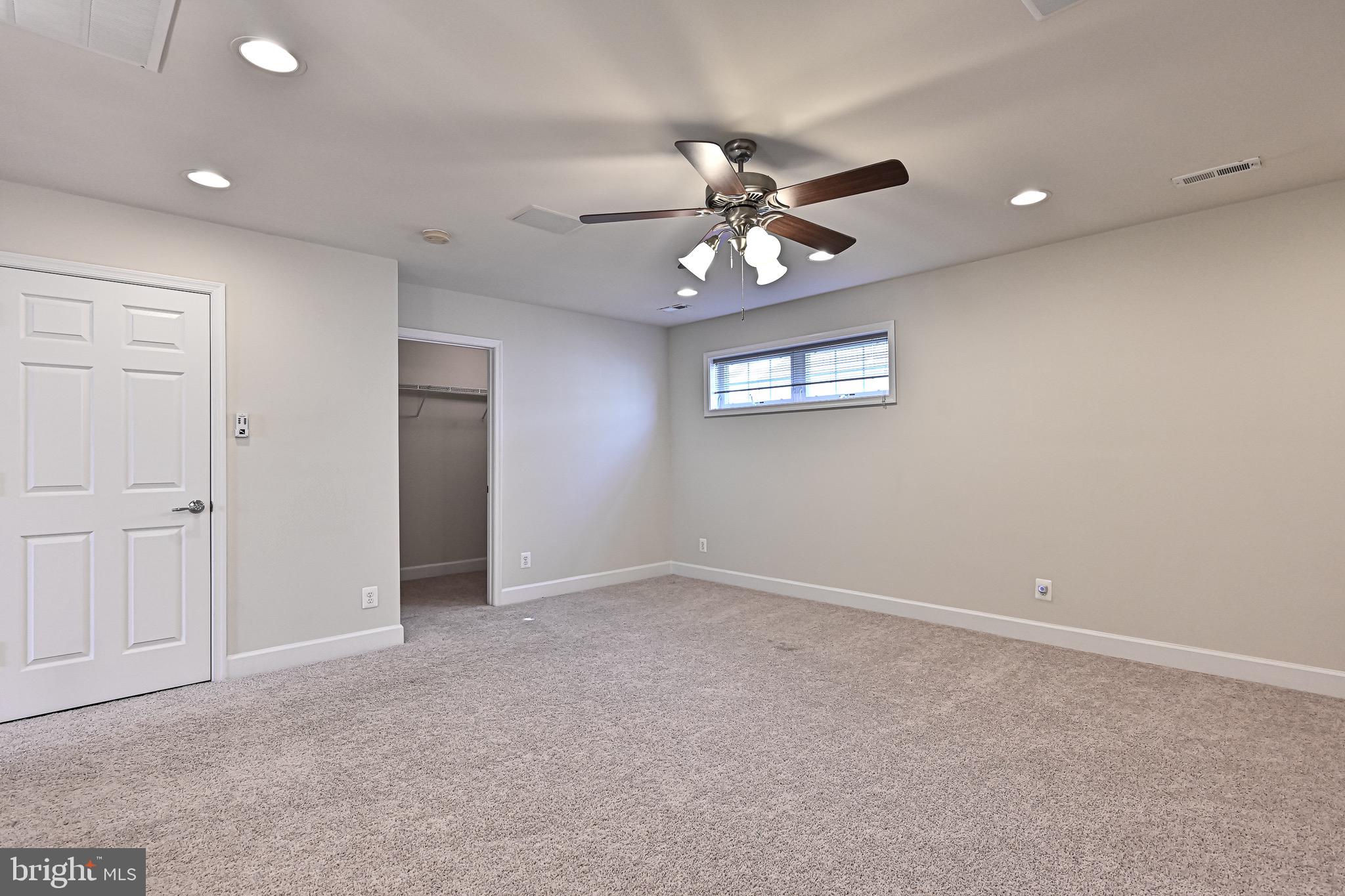 SPRING HILL - Residential Lease