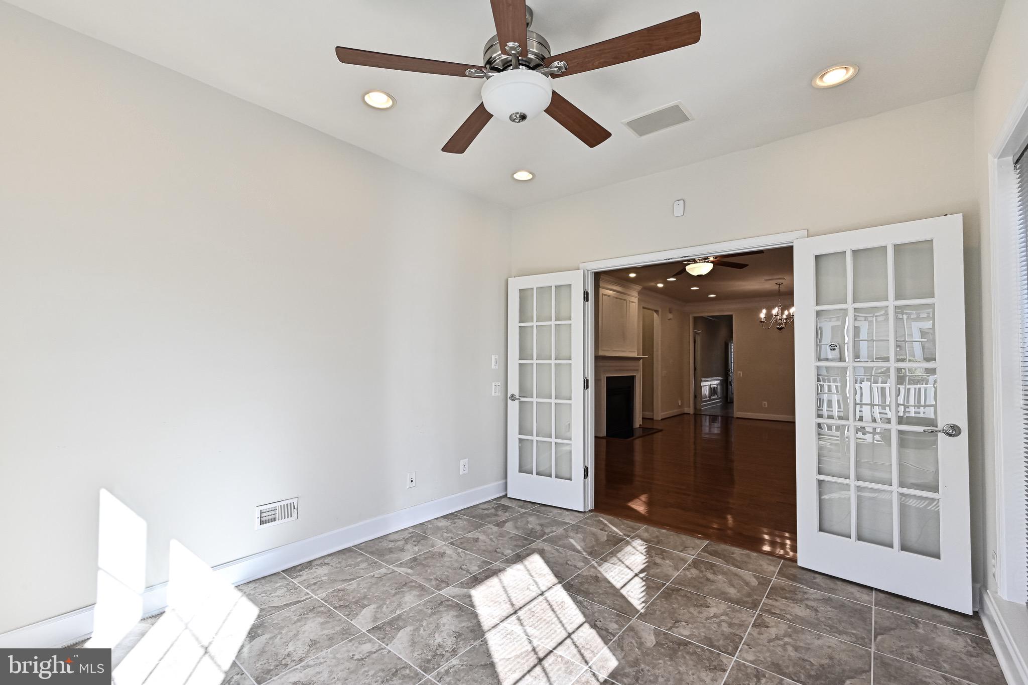 SPRING HILL - Residential Lease