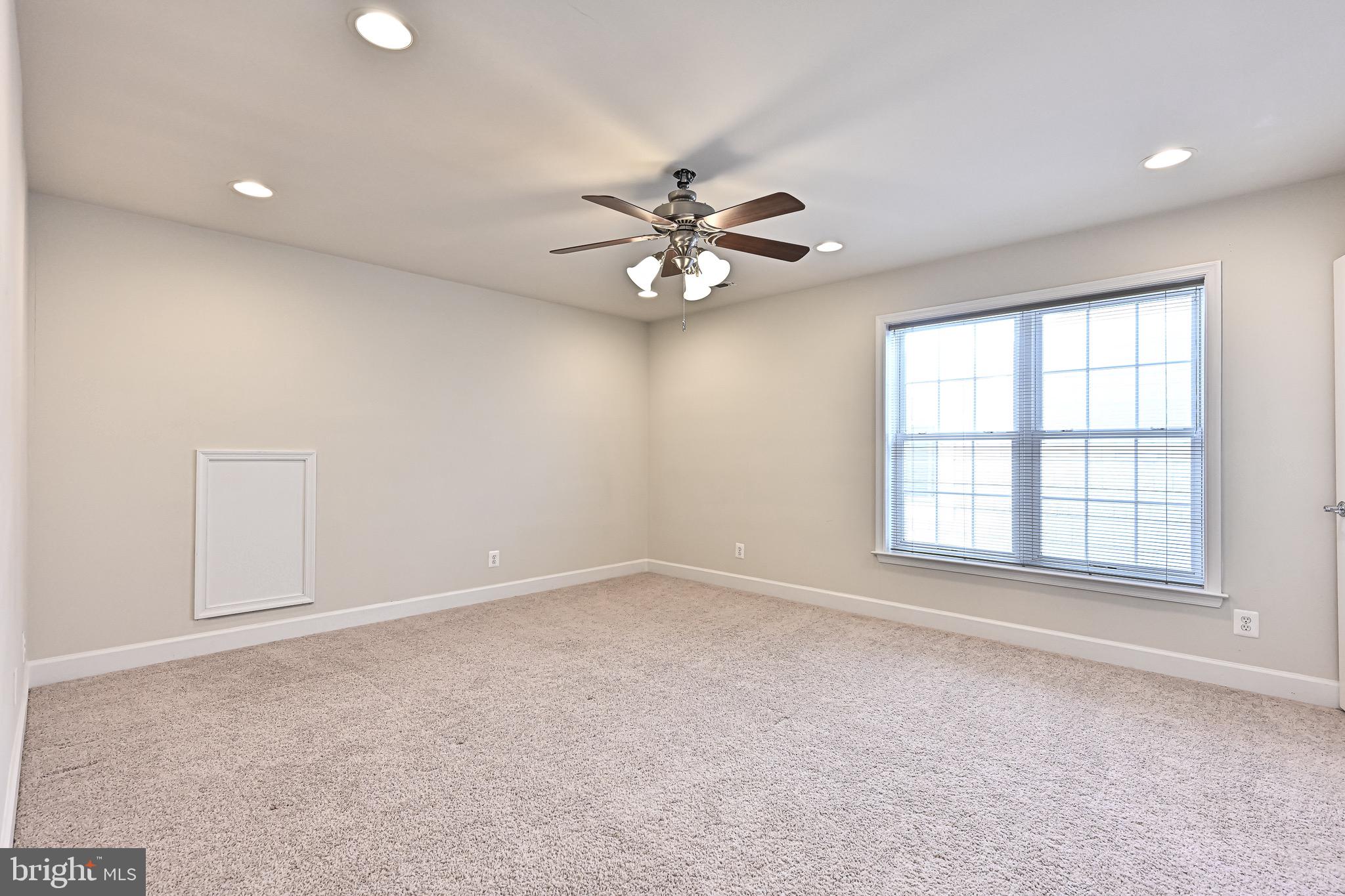 SPRING HILL - Residential Lease