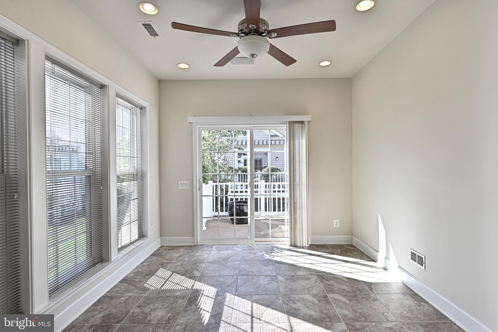 SPRING HILL - Residential Lease