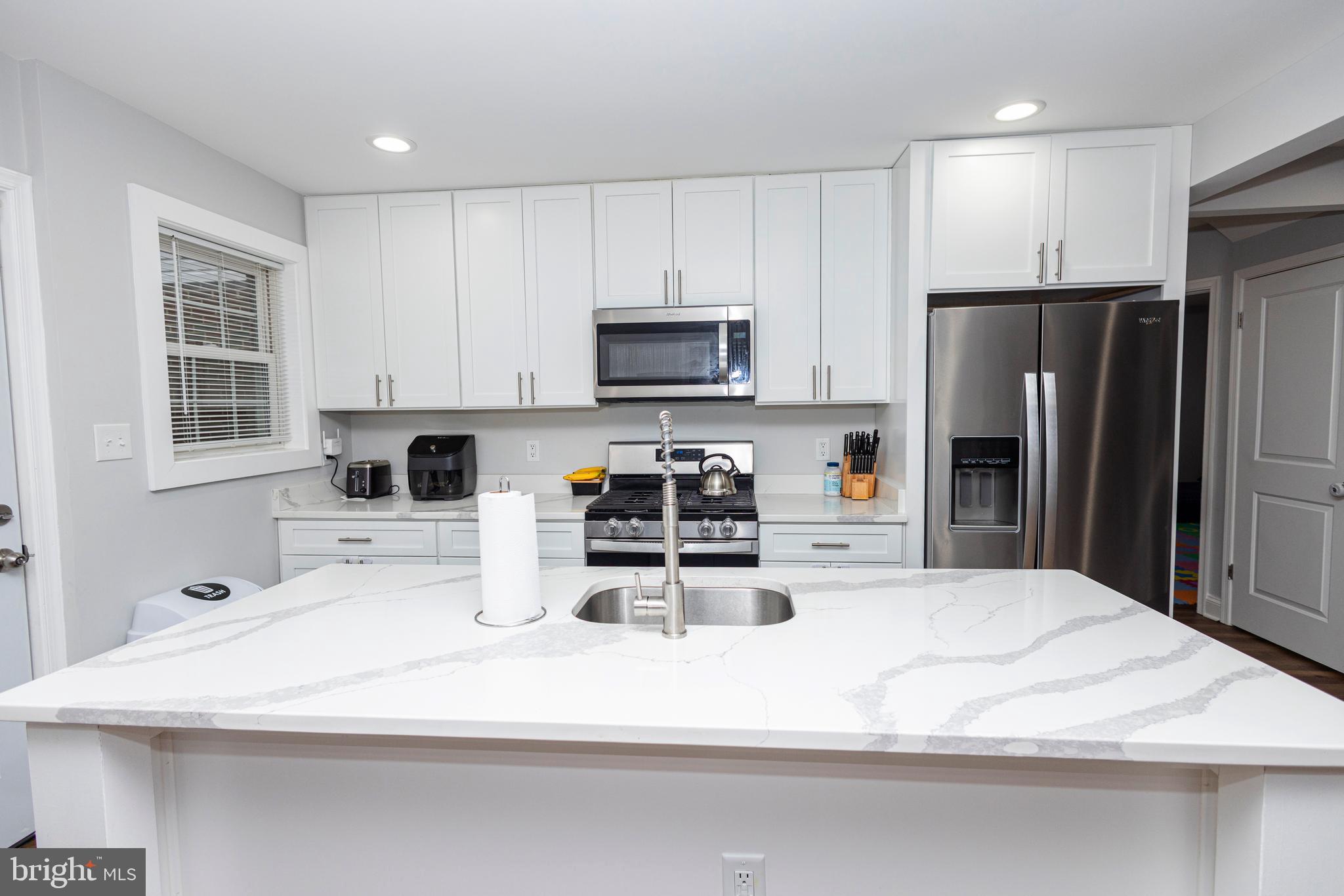 LAUREL - Residential