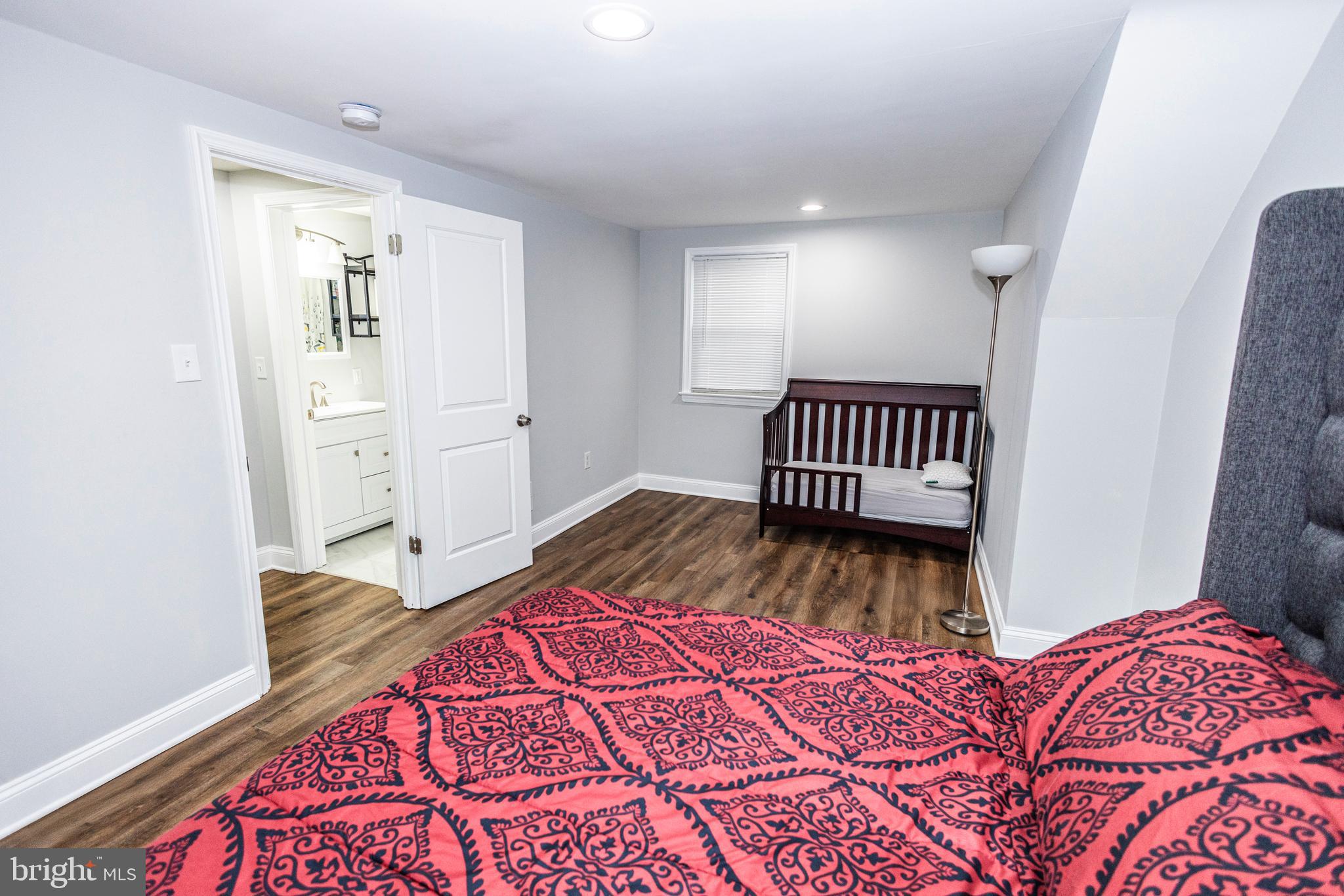 LAUREL - Residential