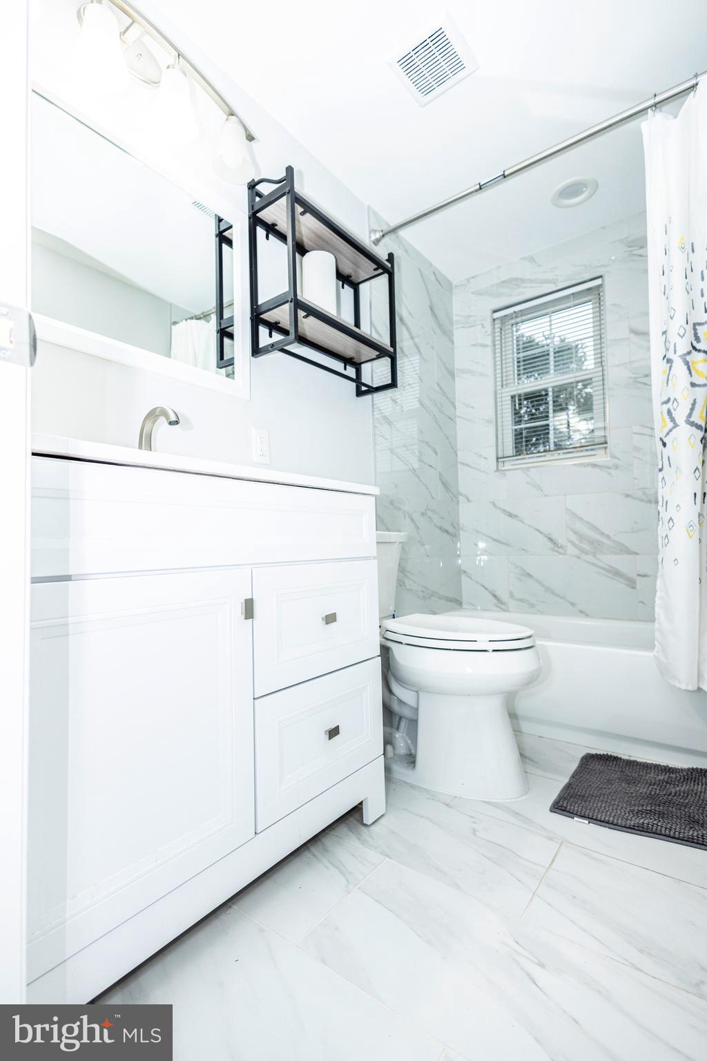 LAUREL - Residential