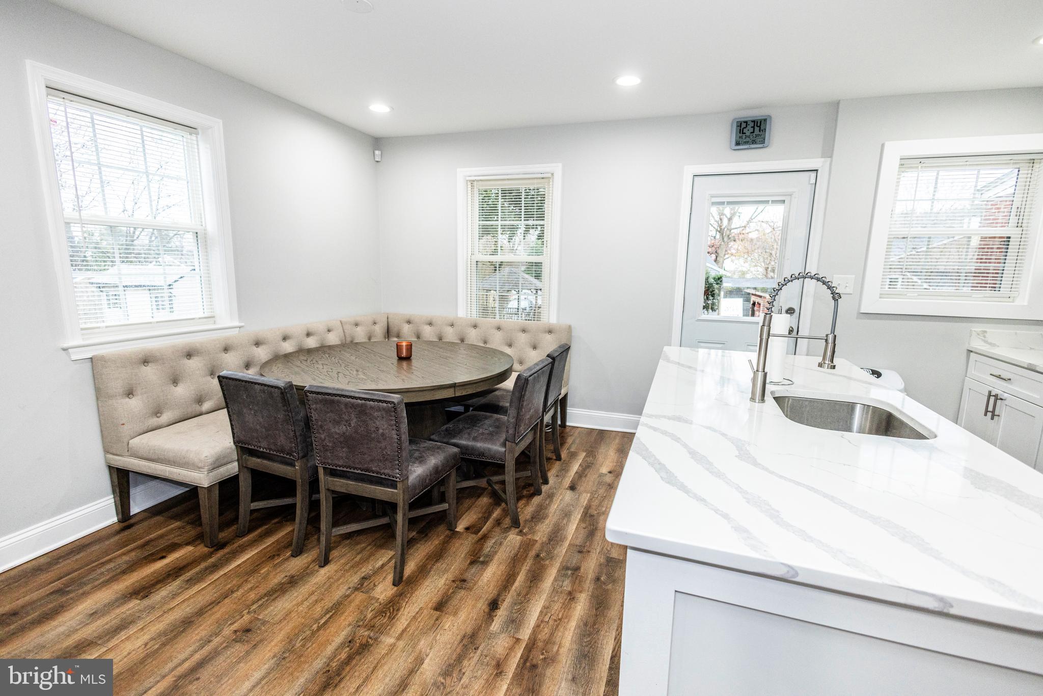 LAUREL - Residential