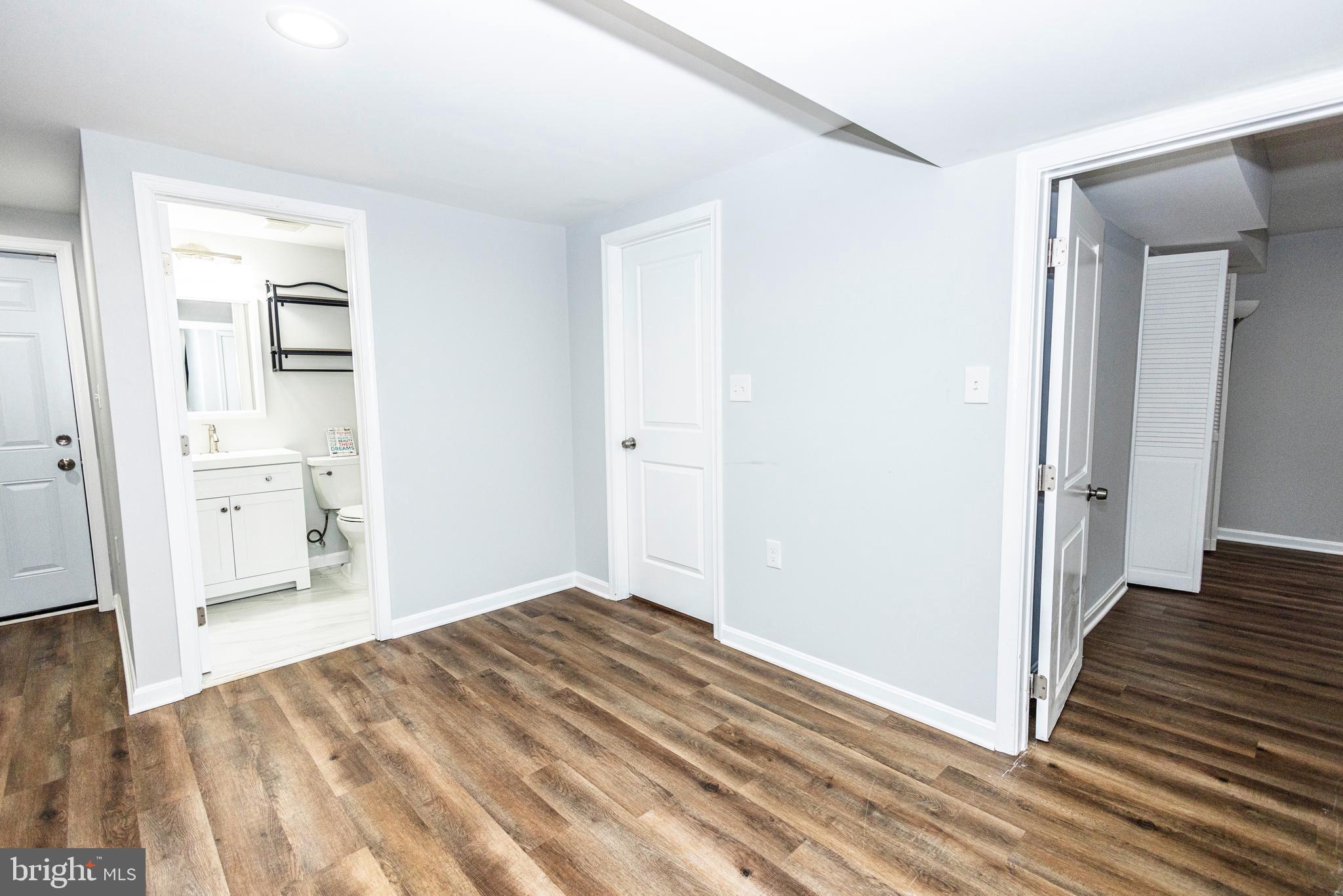 LAUREL - Residential