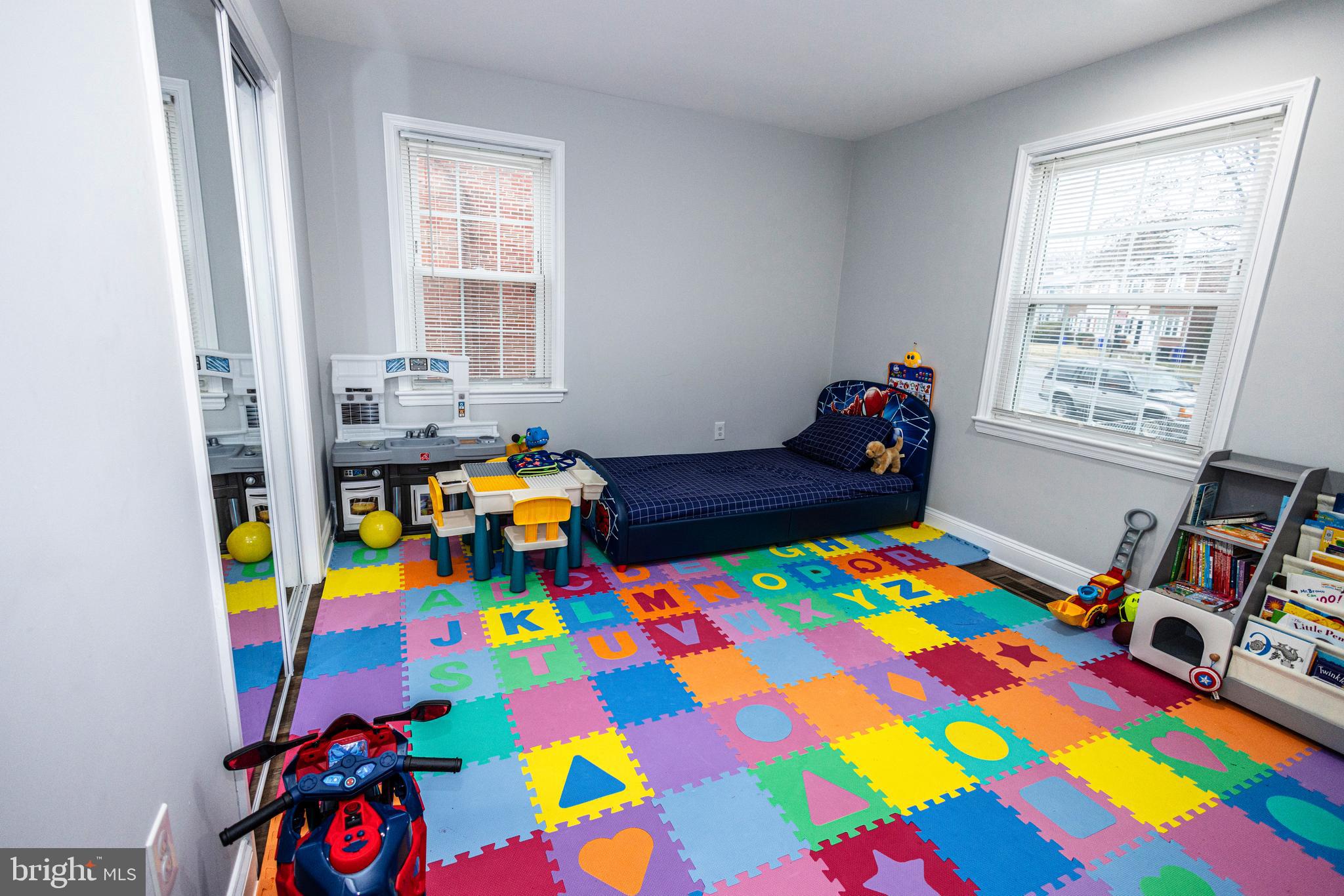 LAUREL - Residential