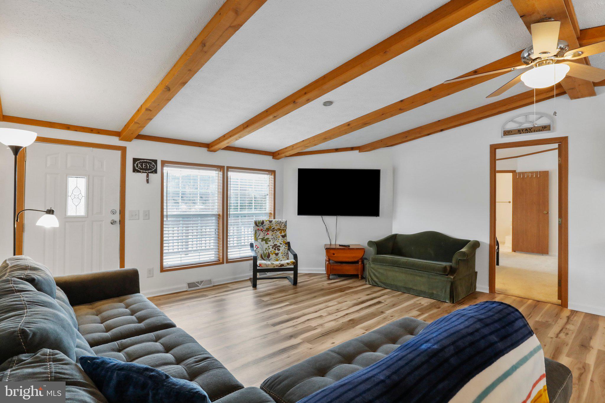 HAMPSHIRE COUNTY - Residential