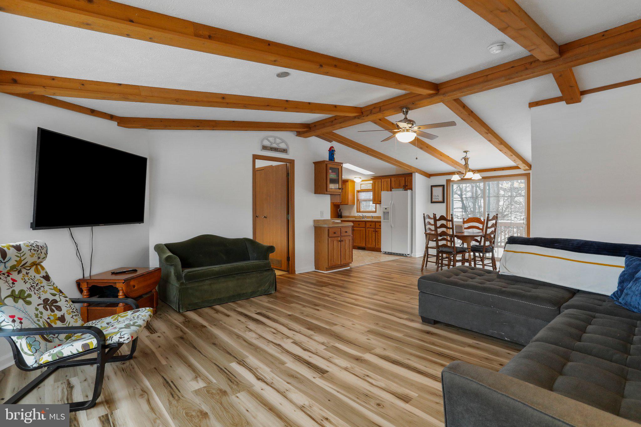 HAMPSHIRE COUNTY - Residential