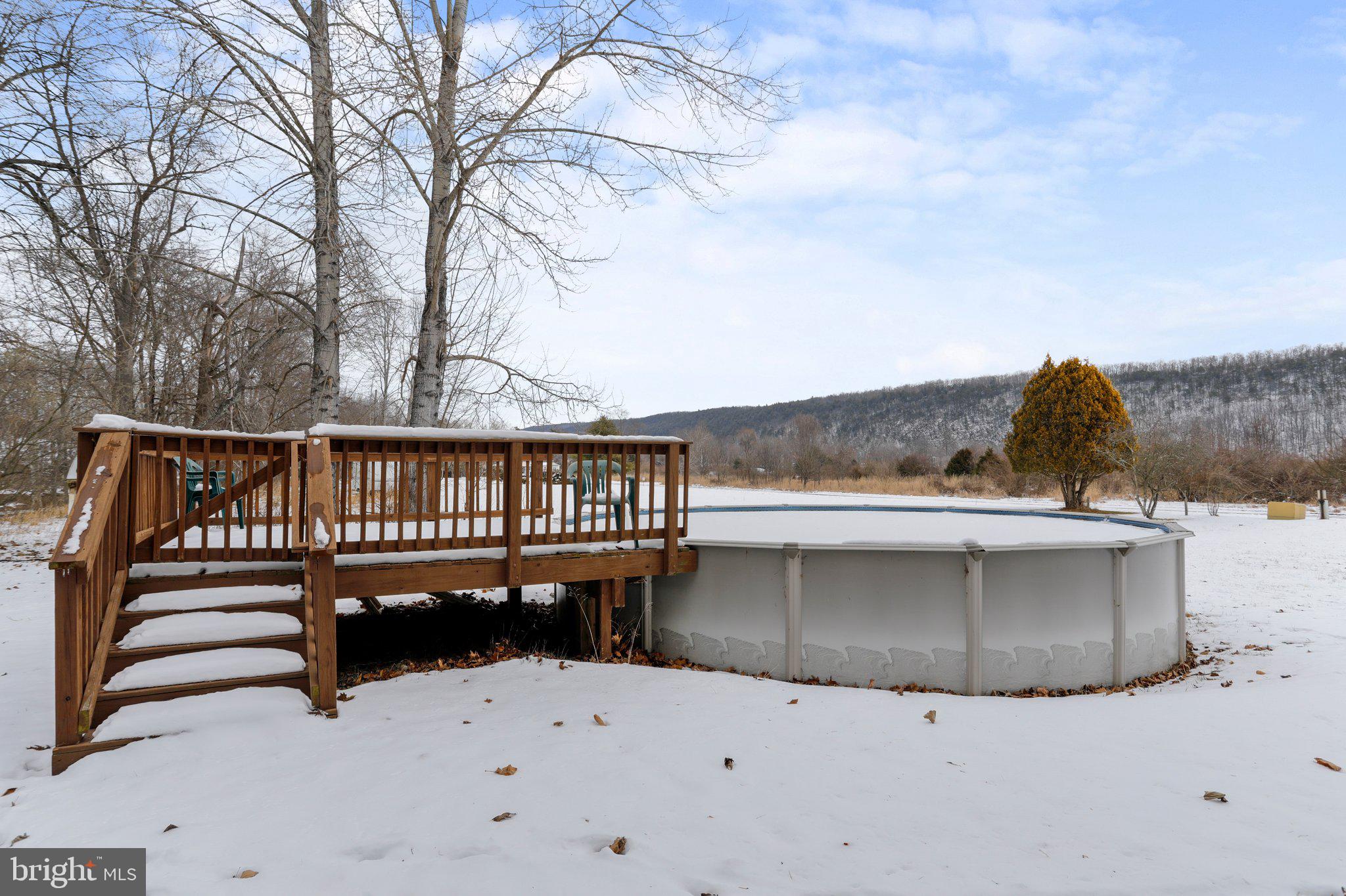 HAMPSHIRE COUNTY - Residential