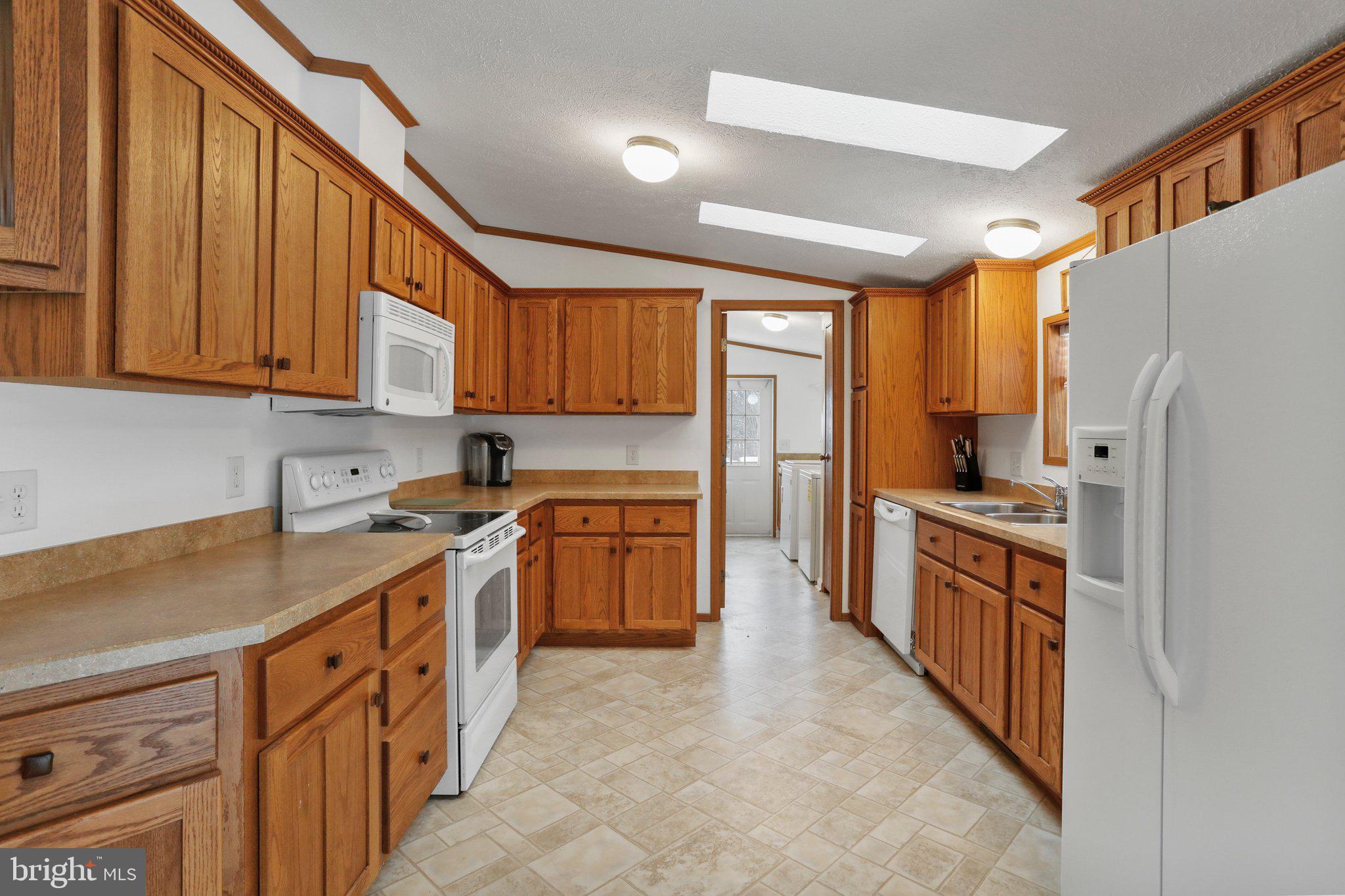 HAMPSHIRE COUNTY - Residential