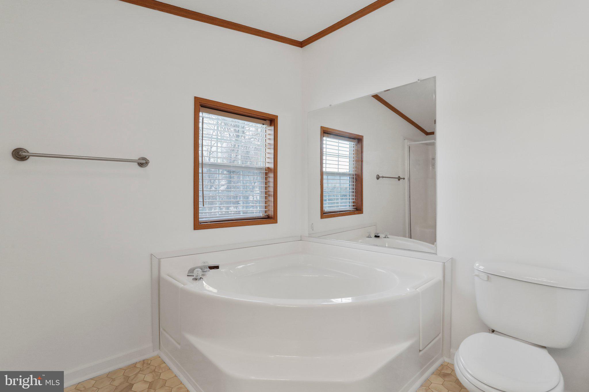 HAMPSHIRE COUNTY - Residential