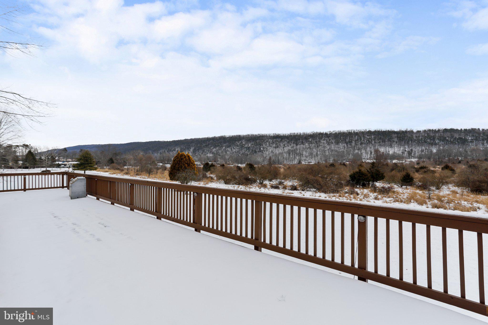 HAMPSHIRE COUNTY - Residential