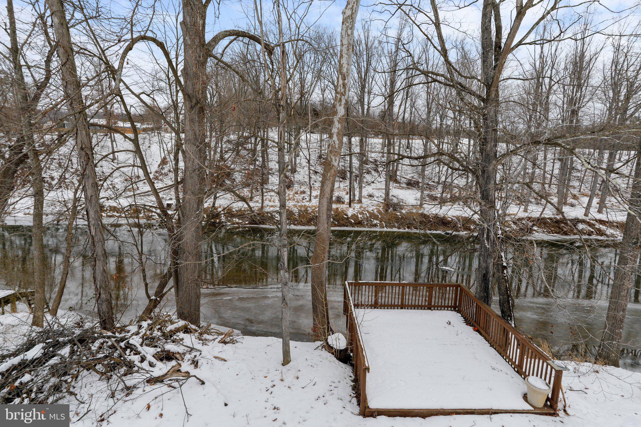 HAMPSHIRE COUNTY - Residential