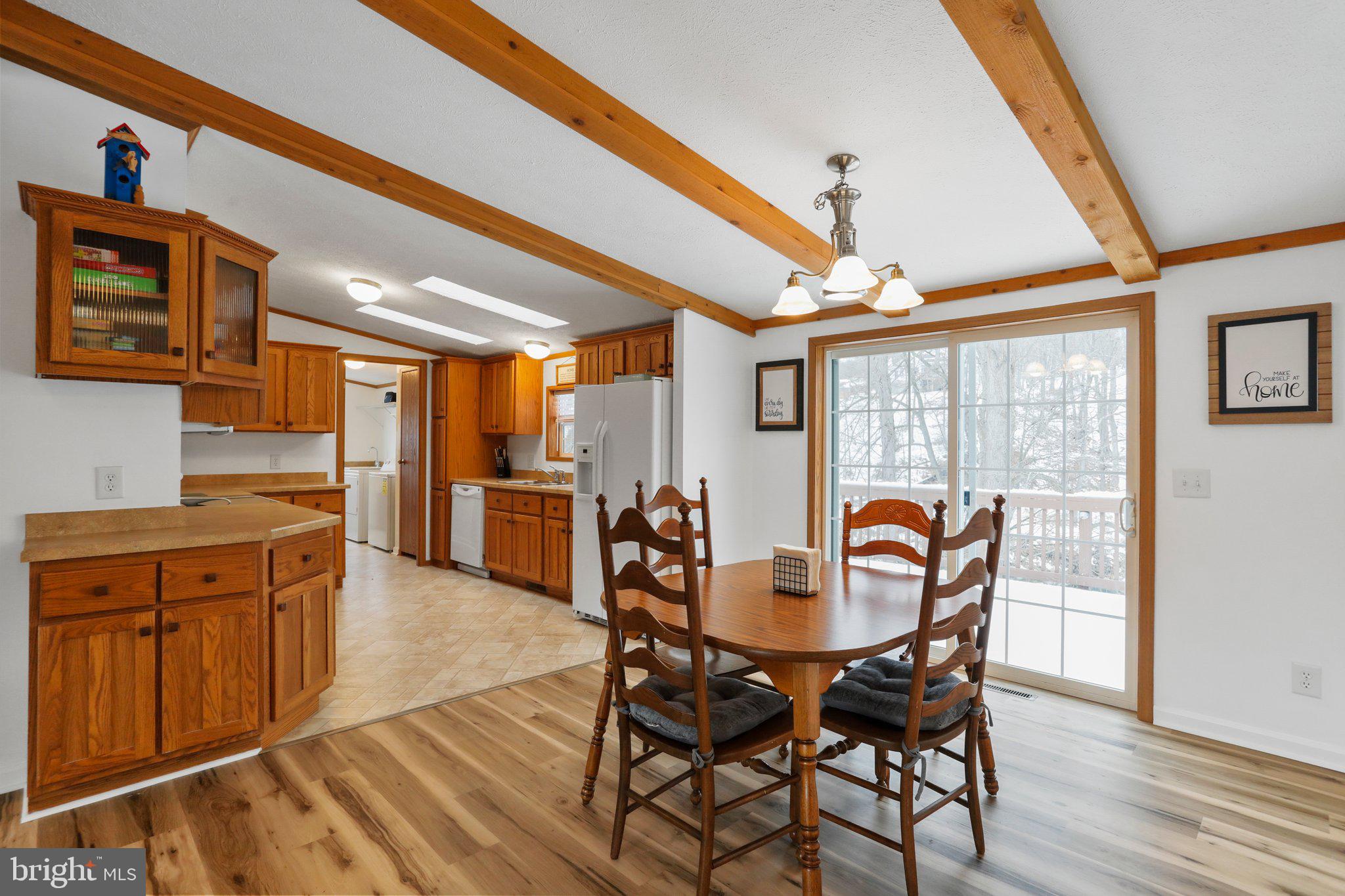 HAMPSHIRE COUNTY - Residential