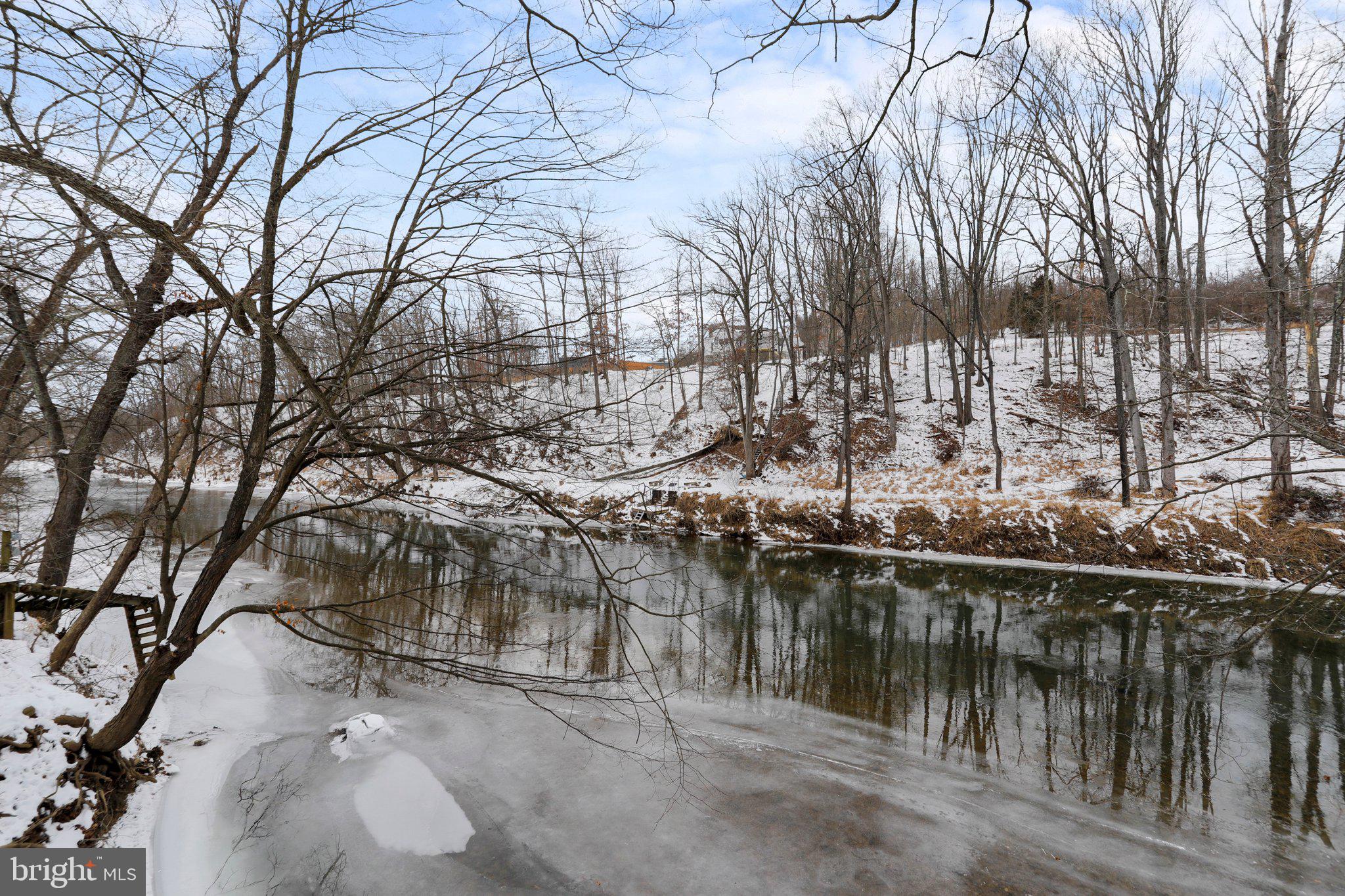 HAMPSHIRE COUNTY - Residential