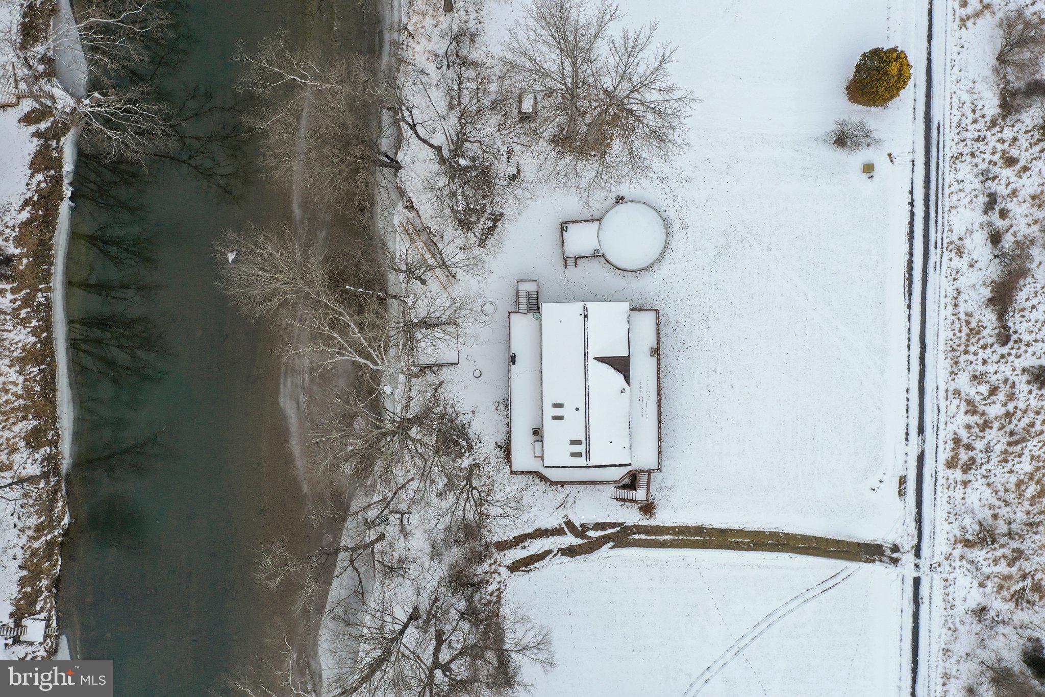 HAMPSHIRE COUNTY - Residential