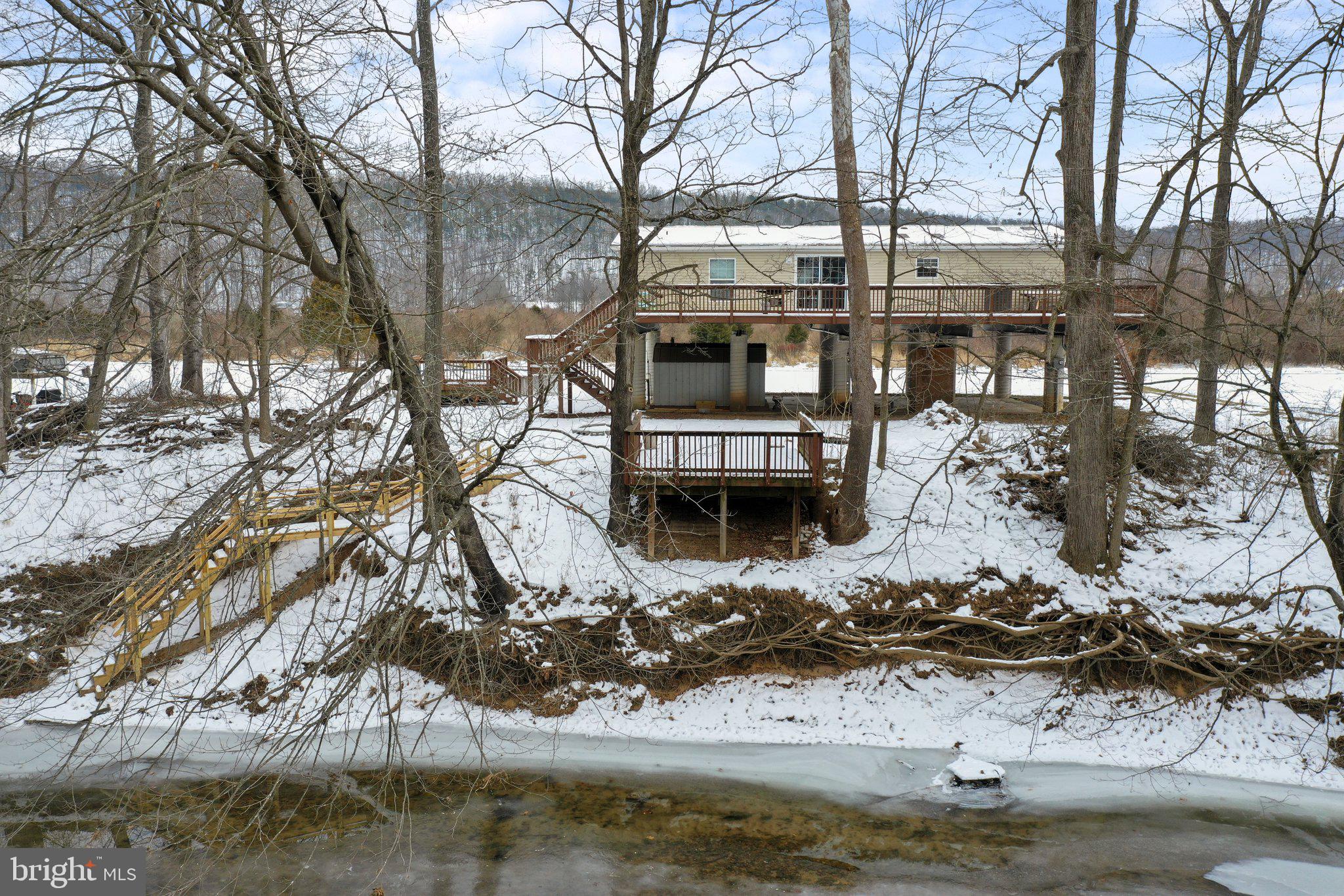 HAMPSHIRE COUNTY - Residential