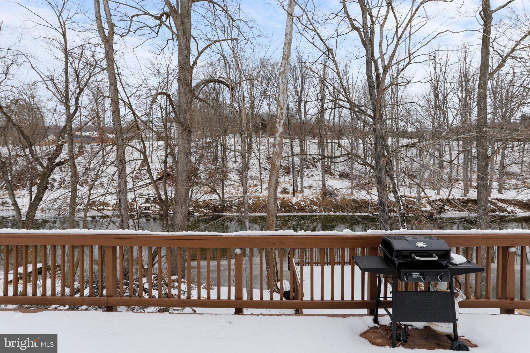 HAMPSHIRE COUNTY - Residential