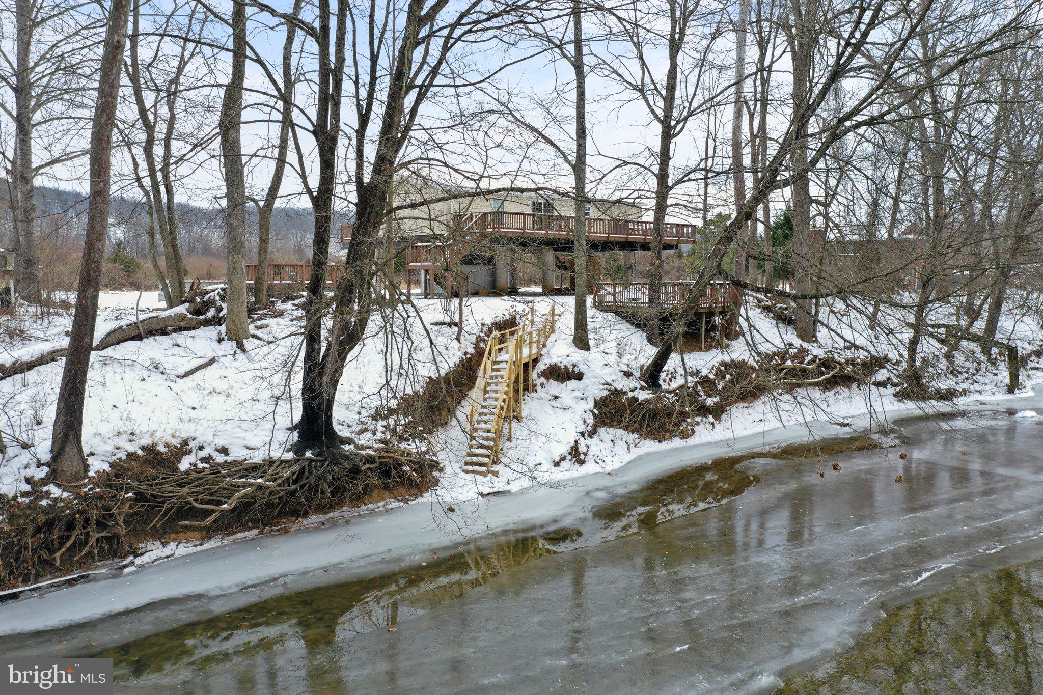 HAMPSHIRE COUNTY - Residential