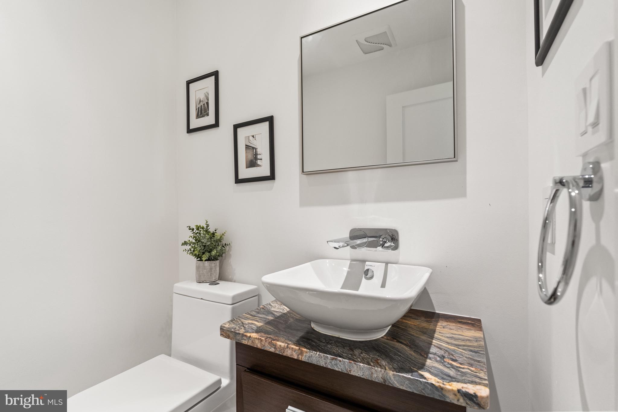 BRADLEY HILLS GROVE - Residential