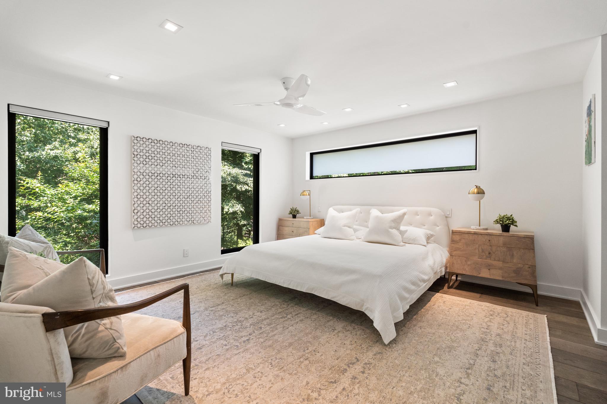 BRADLEY HILLS GROVE - Residential