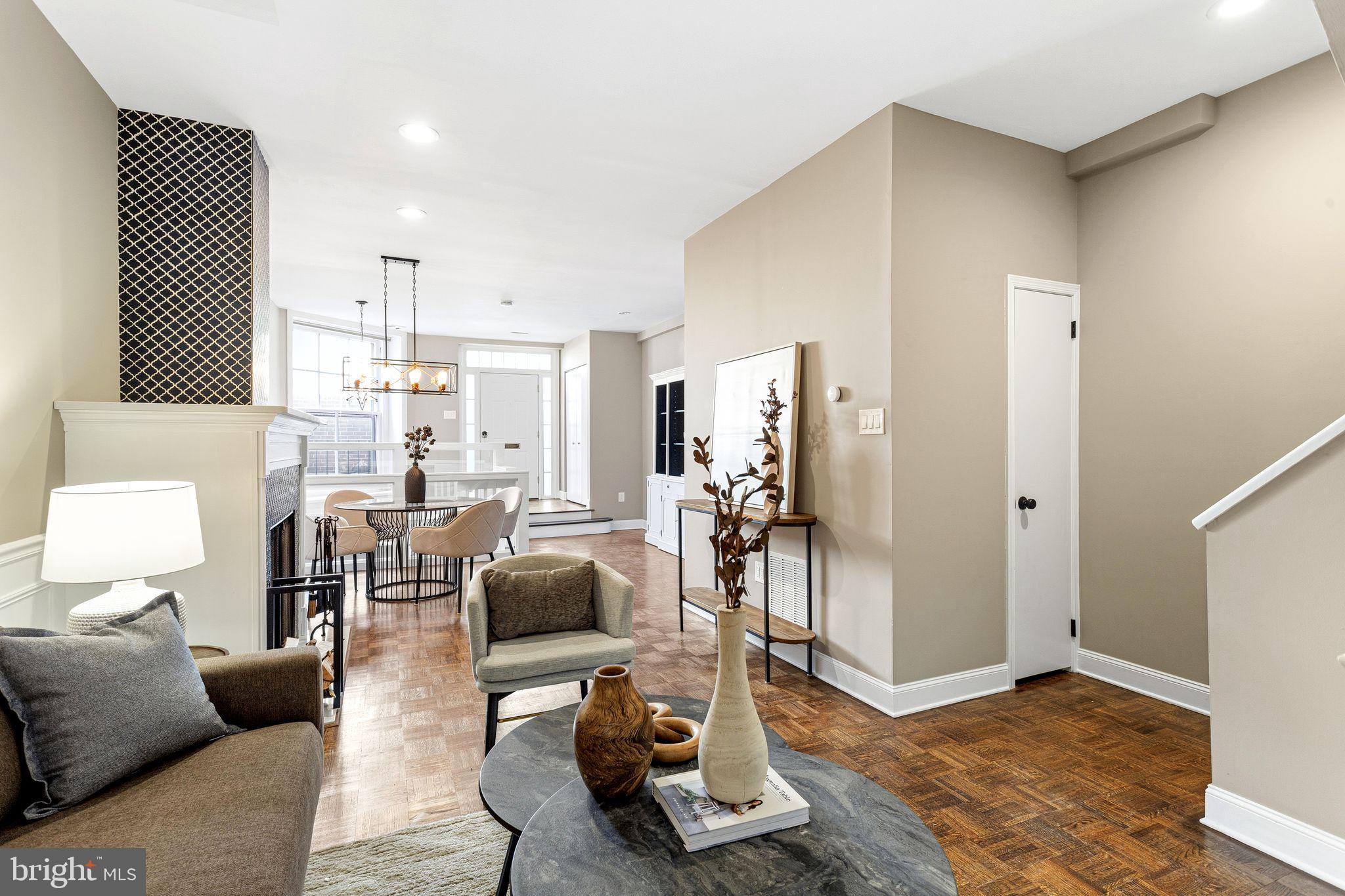 SOCIETY HILL - Residential