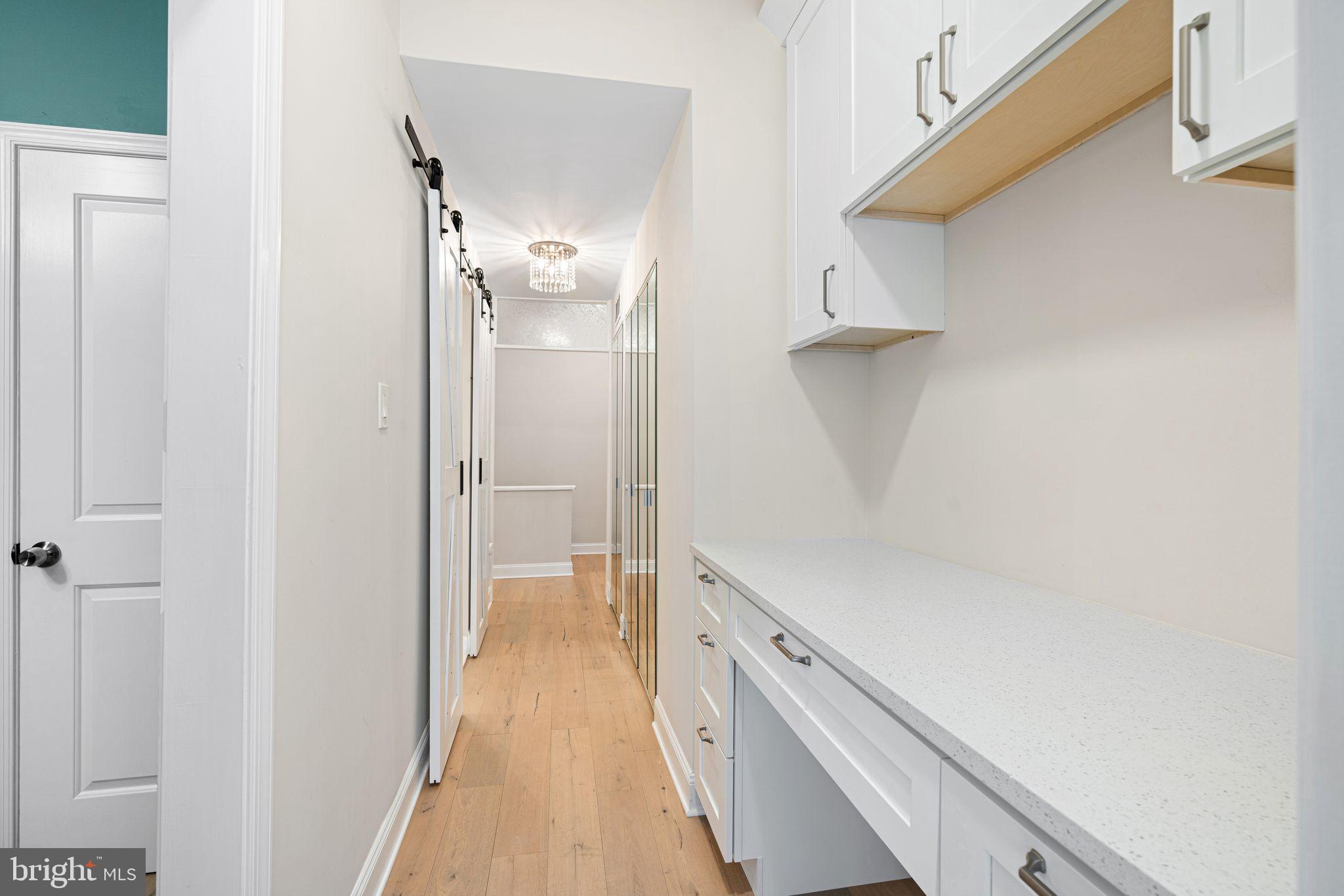 SOCIETY HILL - Residential