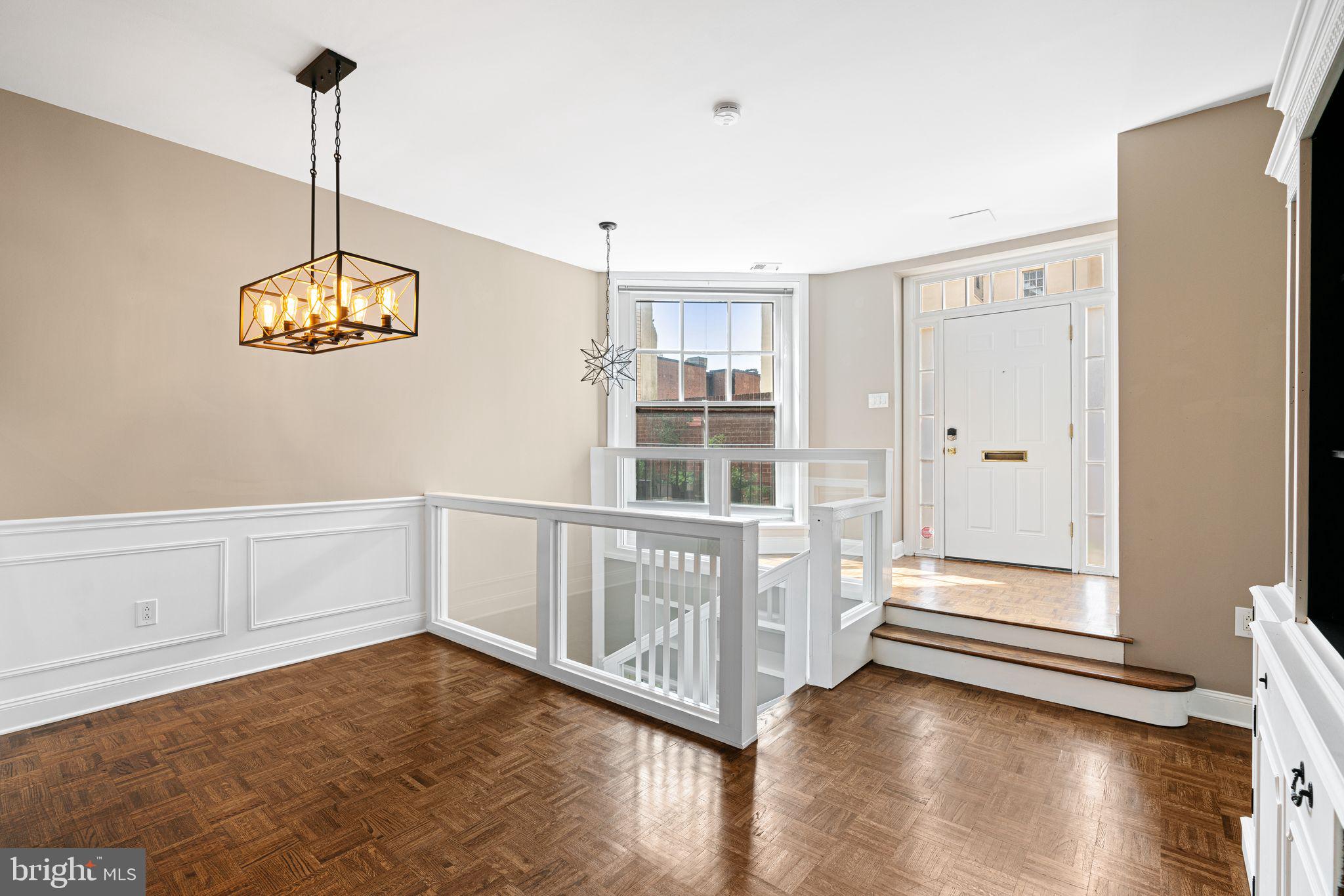 SOCIETY HILL - Residential