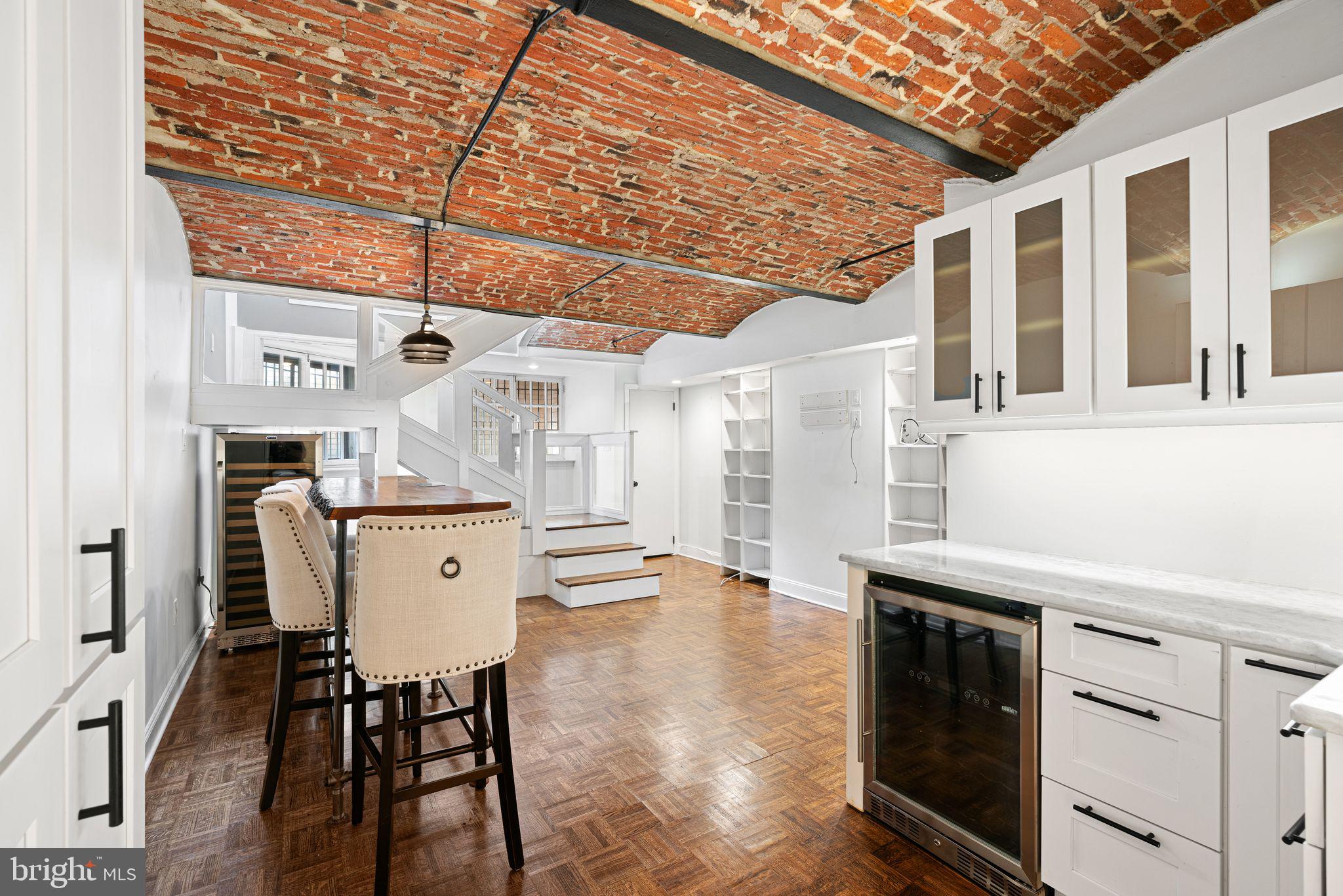 SOCIETY HILL - Residential