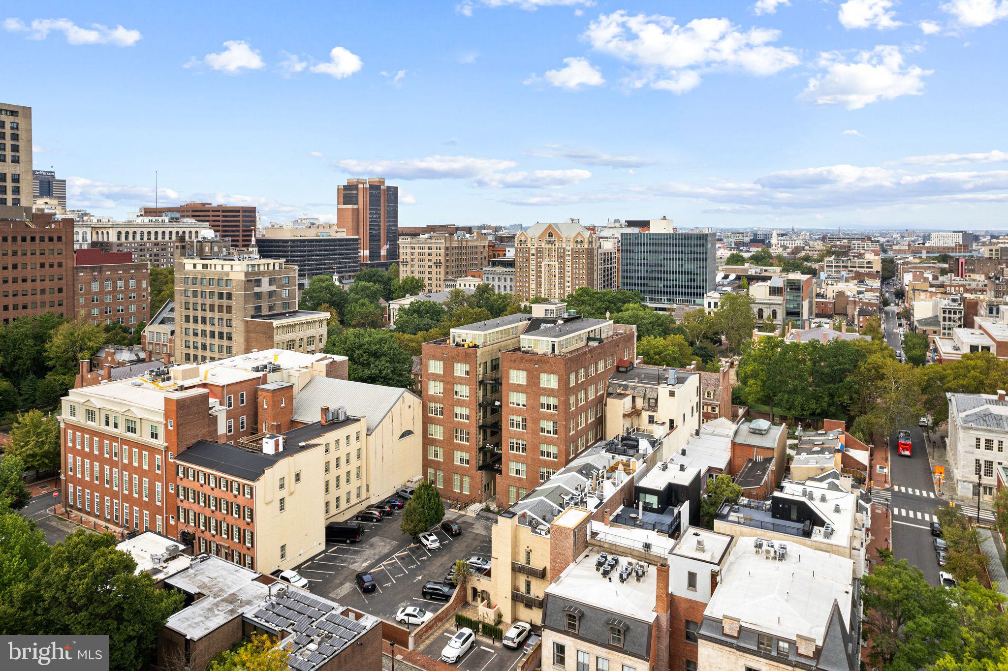 SOCIETY HILL - Residential