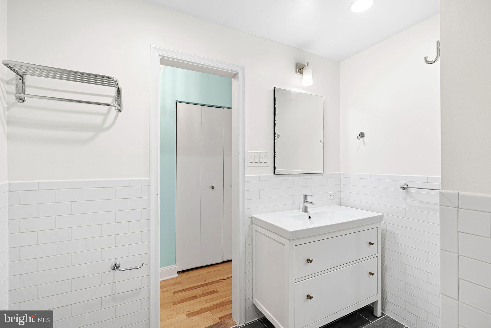 SOCIETY HILL - Residential