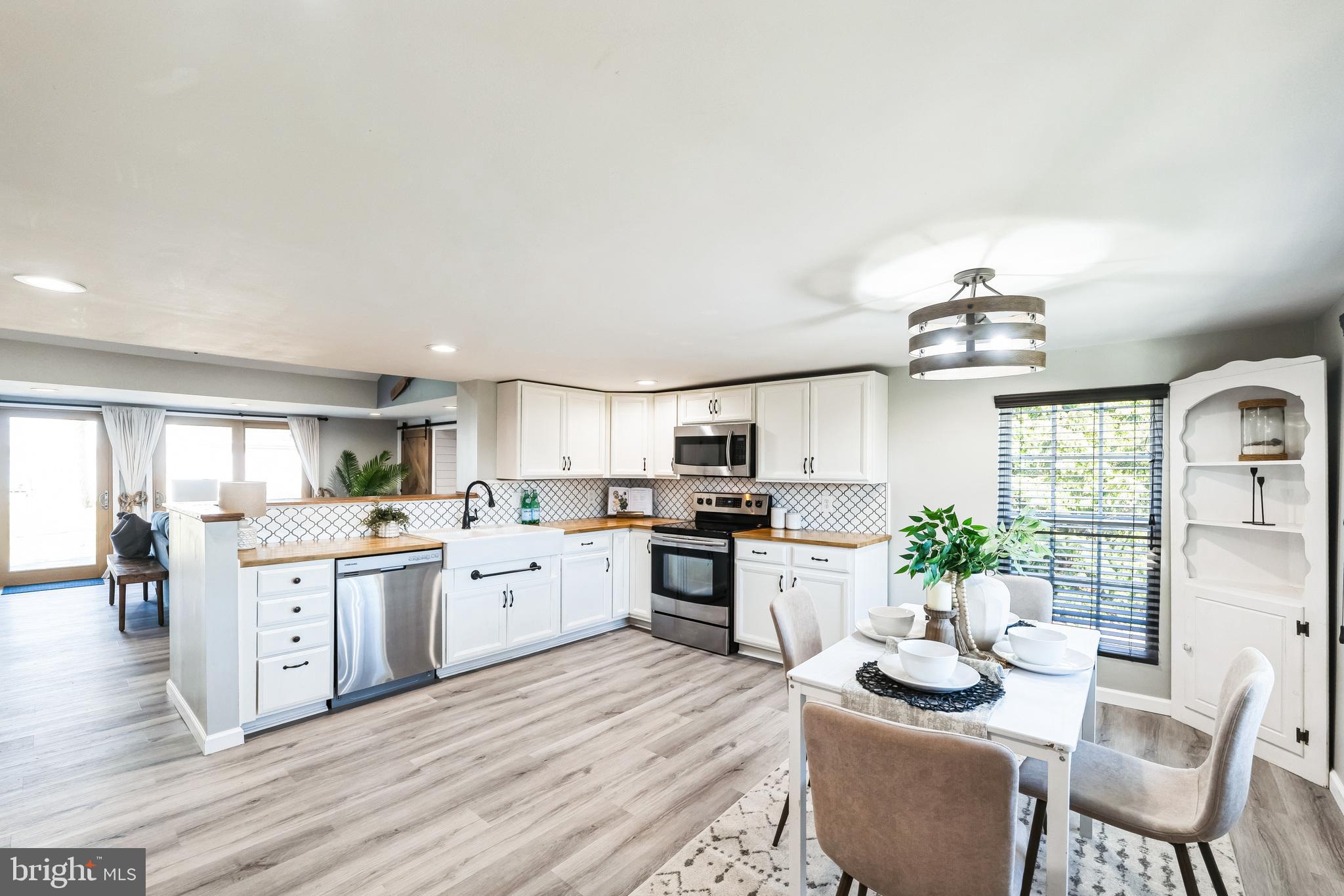 BOWLEYS QUARTERS - Residential