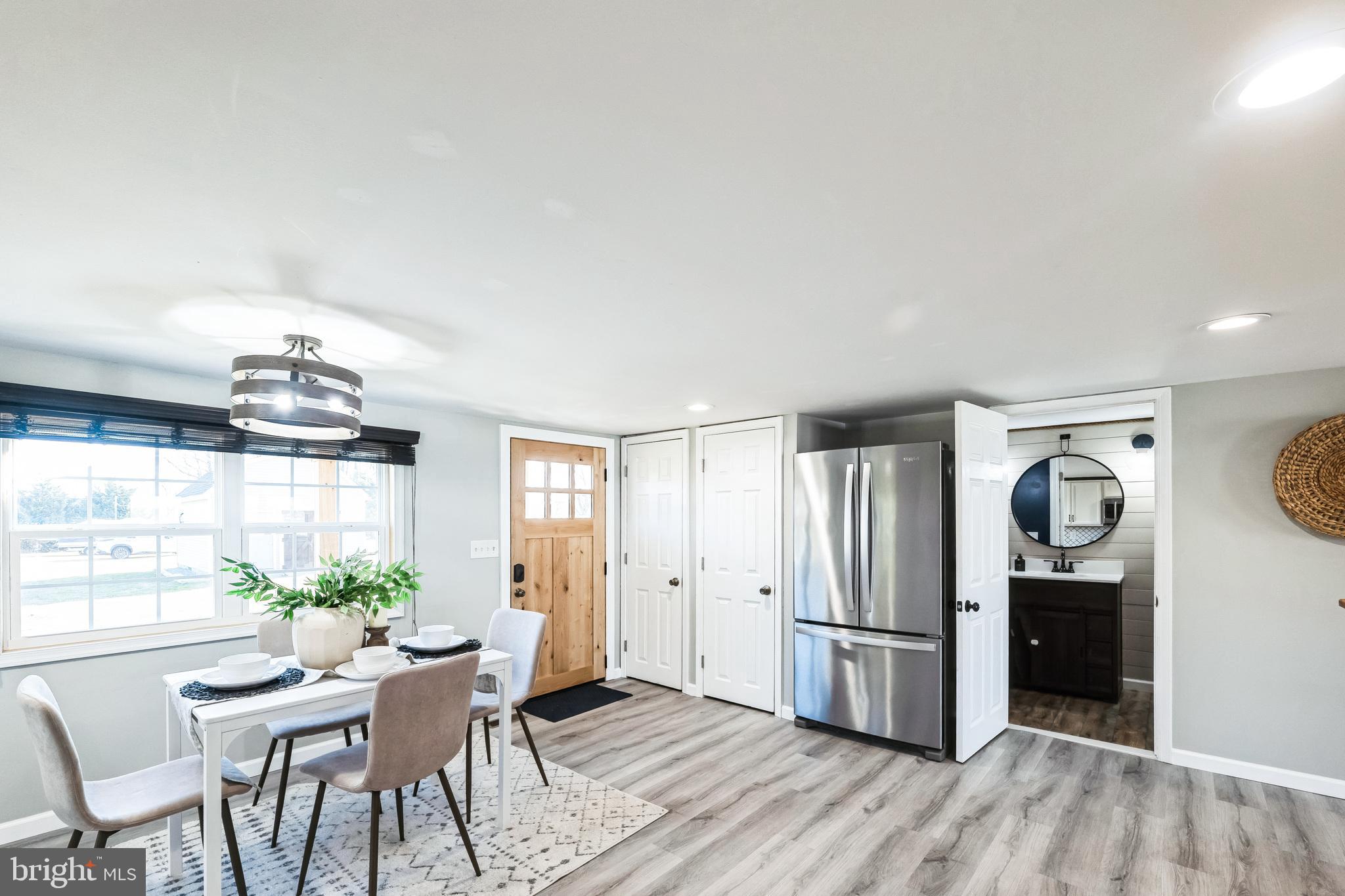 BOWLEYS QUARTERS - Residential