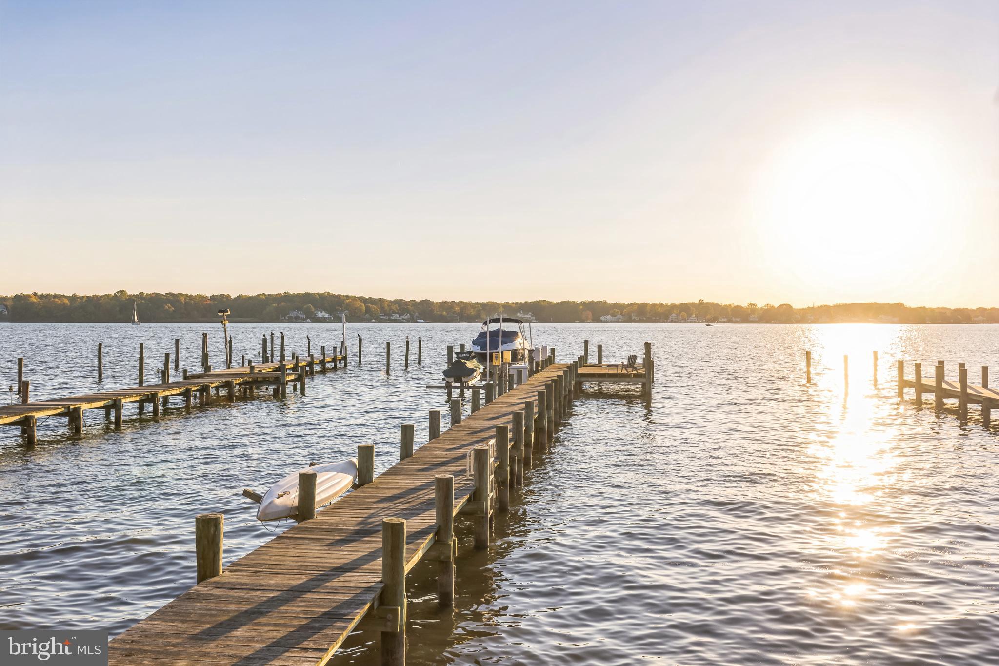 BOWLEYS QUARTERS - Residential