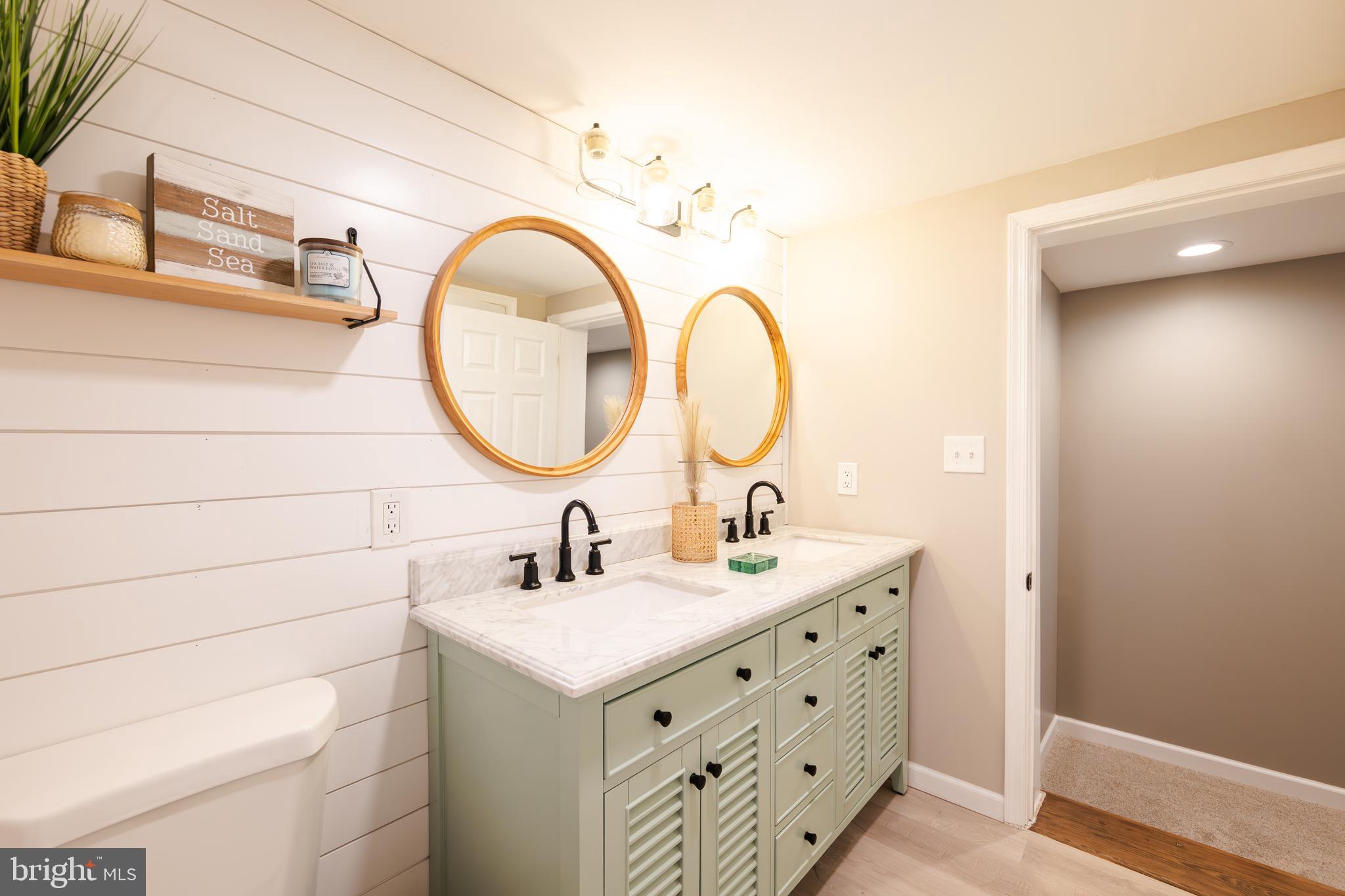 BOWLEYS QUARTERS - Residential