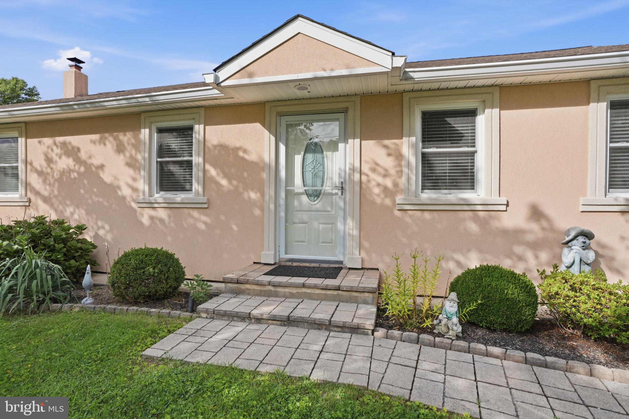 466 HAZEL AVENUE