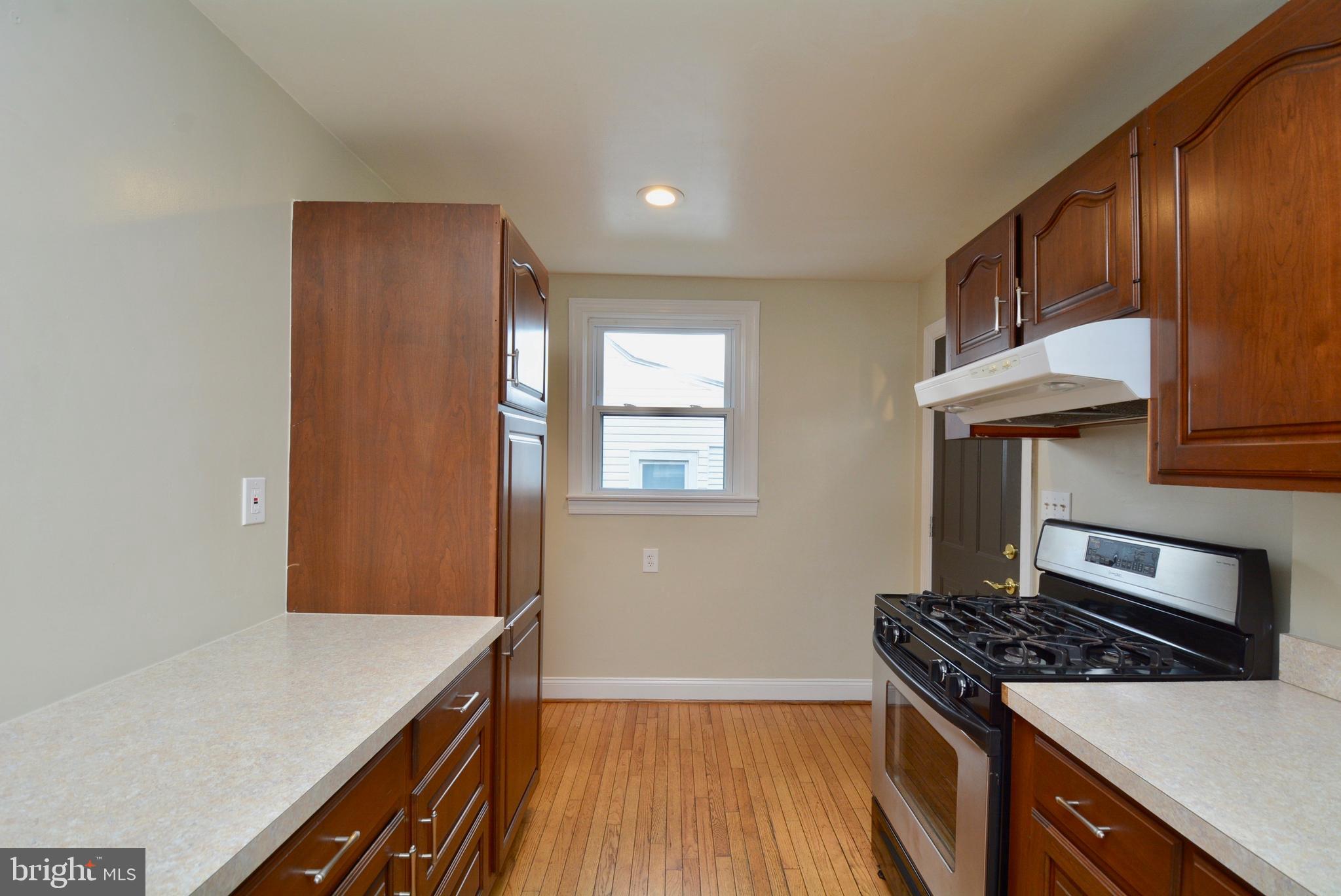 FOREST HEIGHTS - Residential Lease