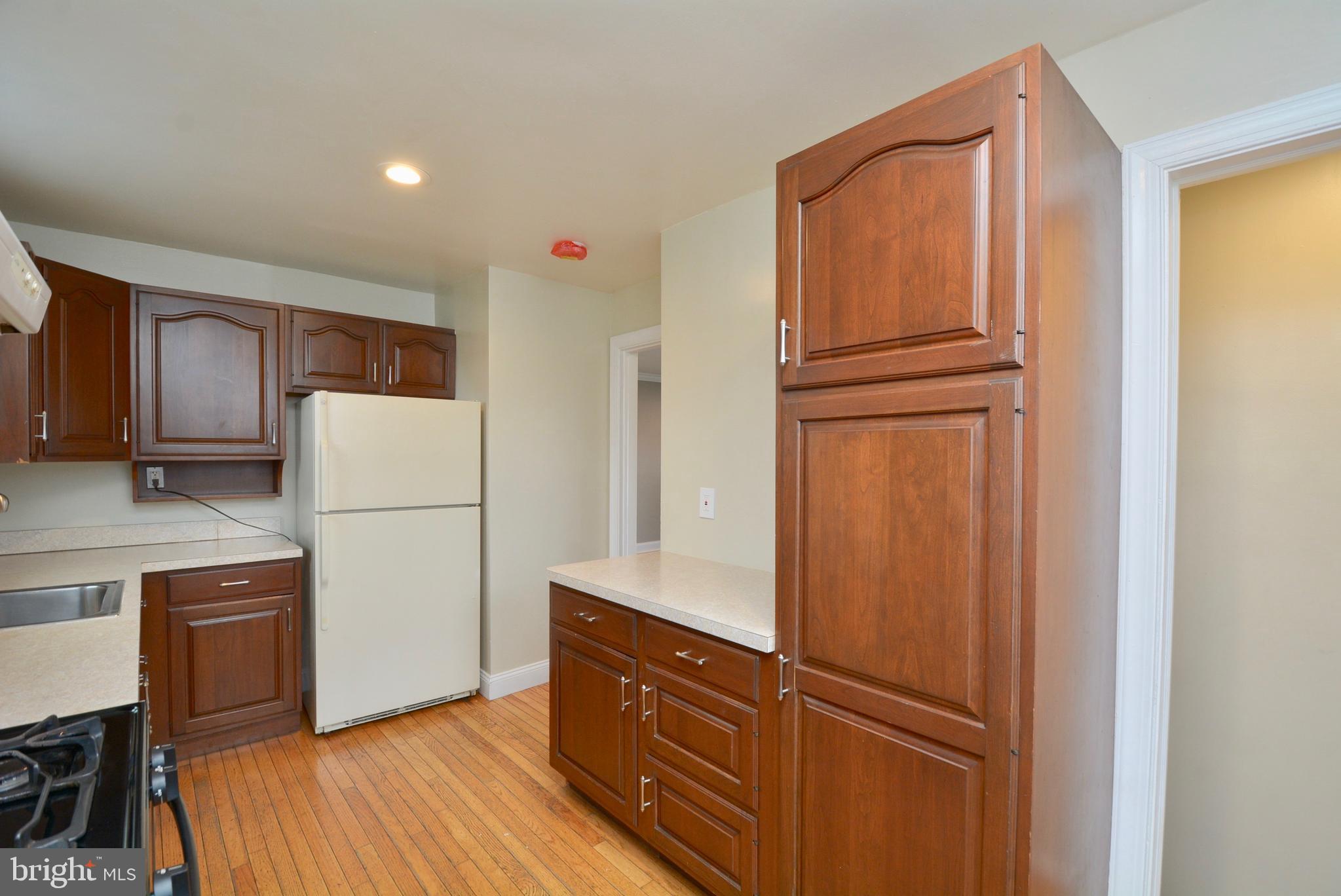 FOREST HEIGHTS - Residential Lease