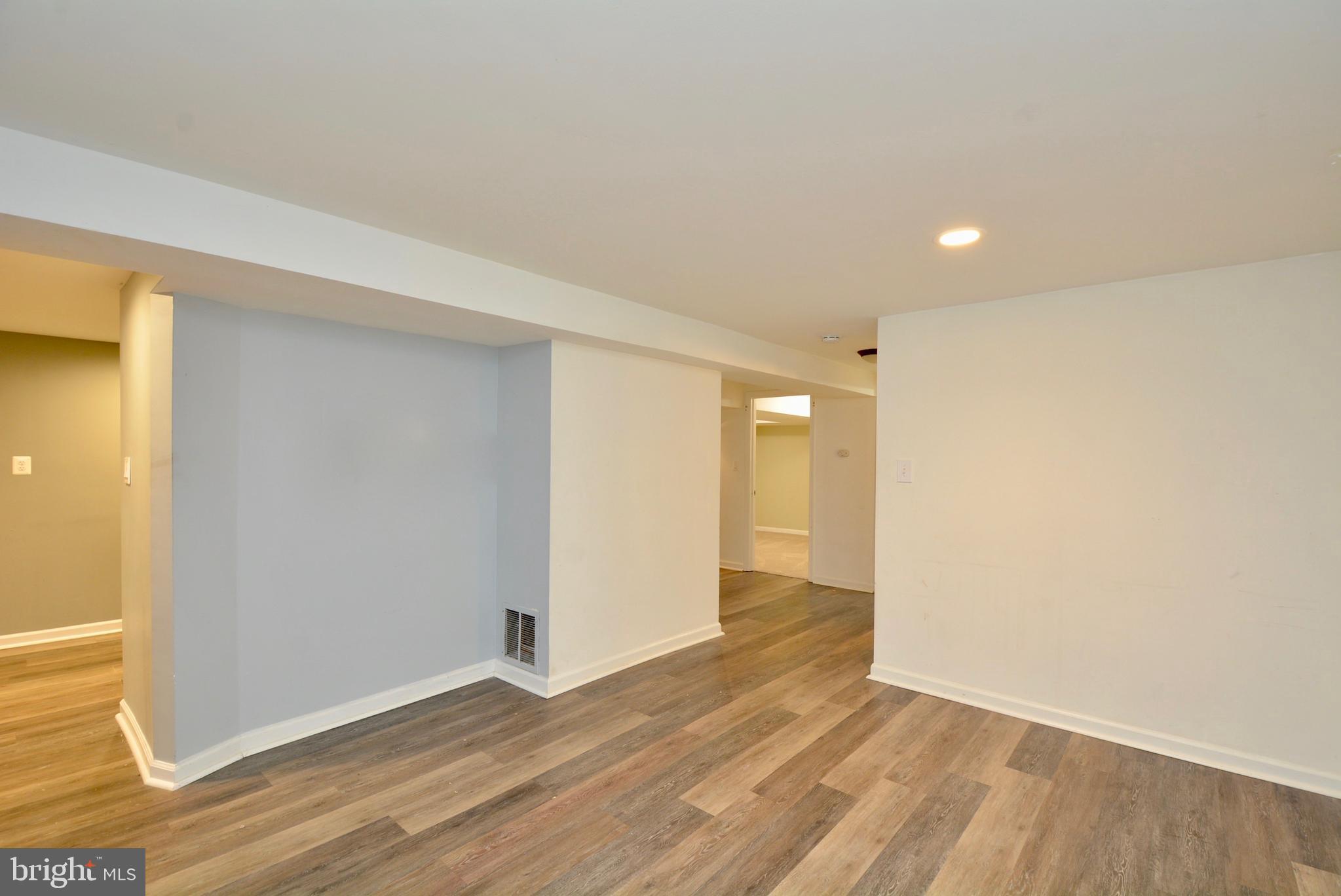 FOREST HEIGHTS - Residential Lease