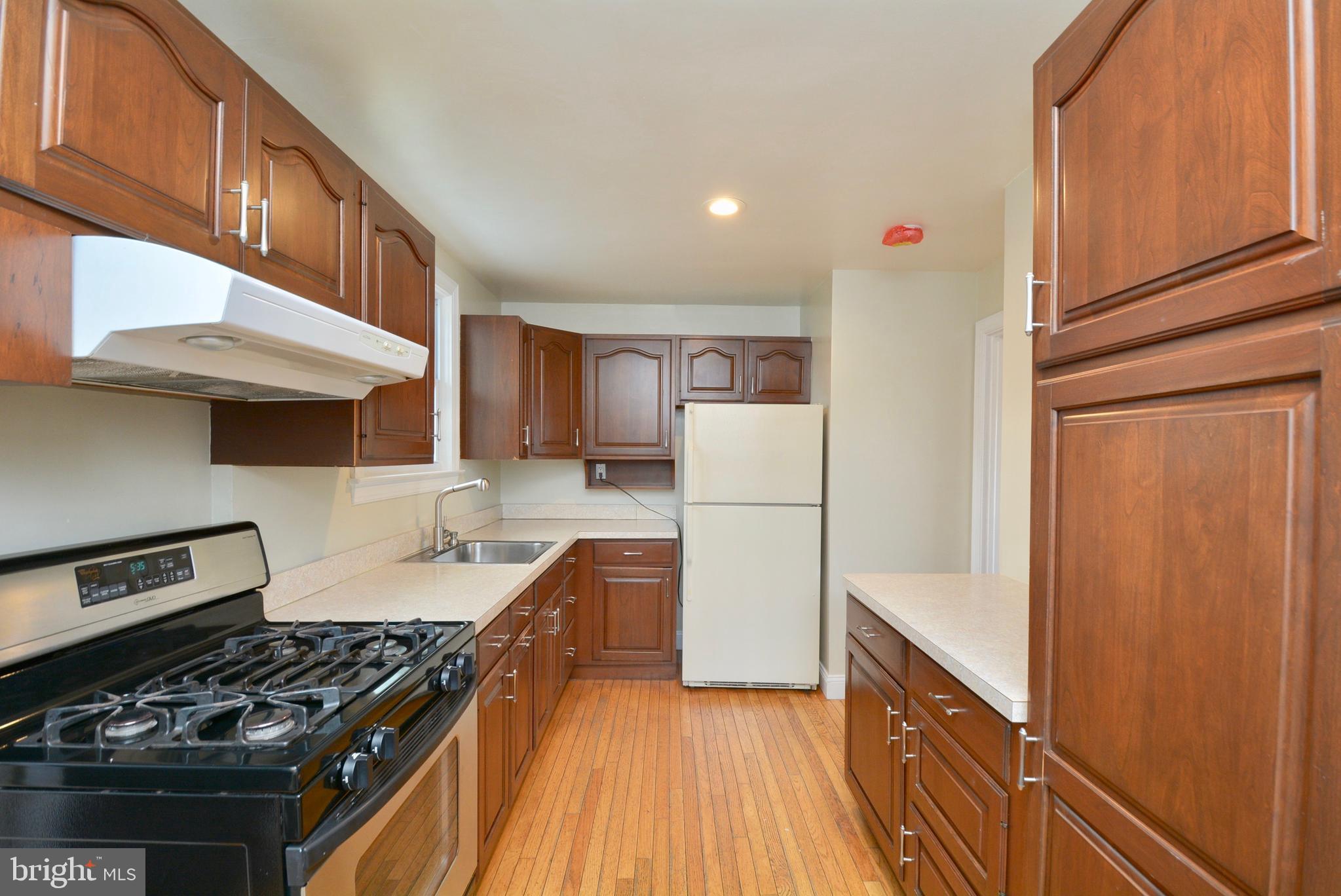 FOREST HEIGHTS - Residential Lease