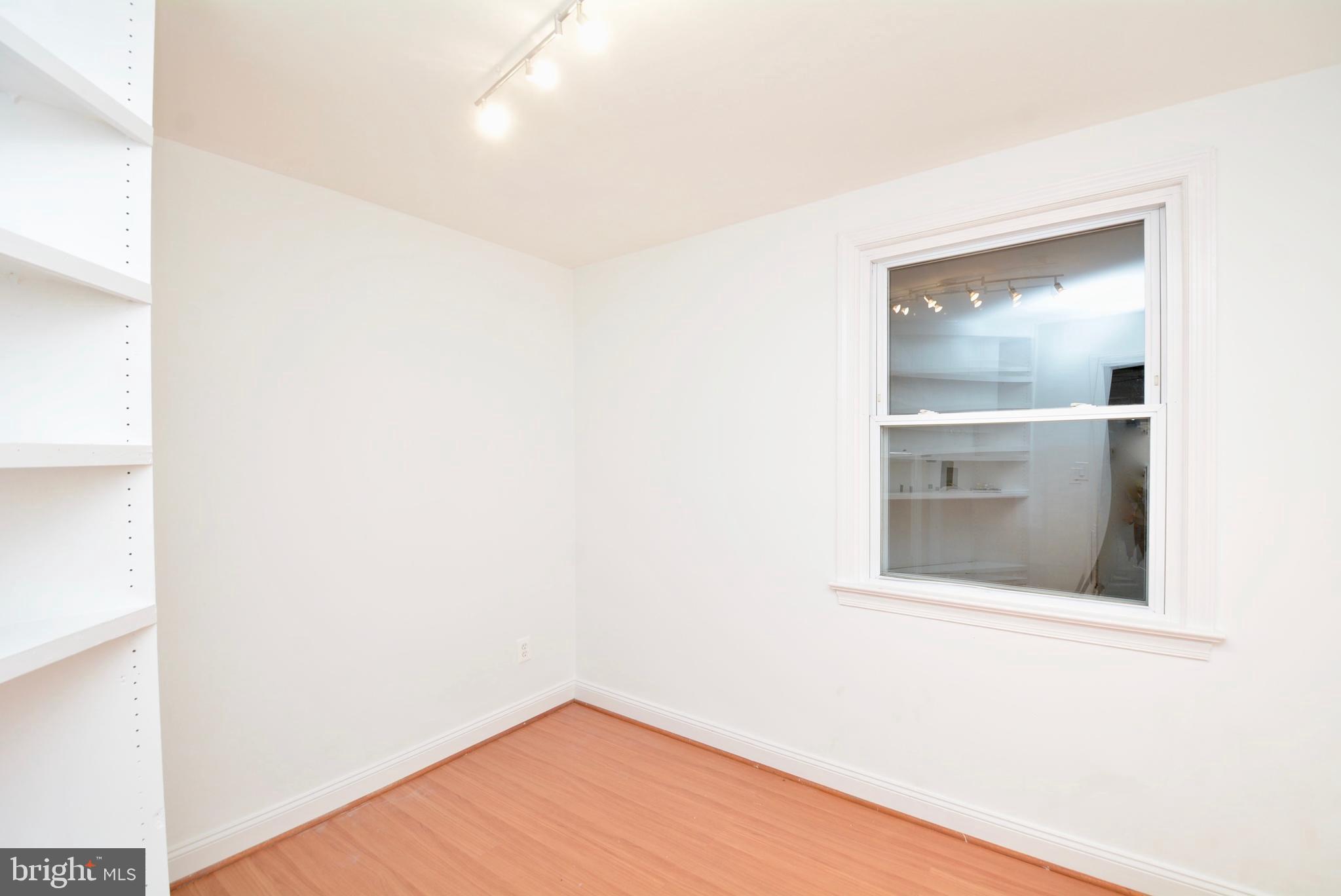 FOREST HEIGHTS - Residential Lease